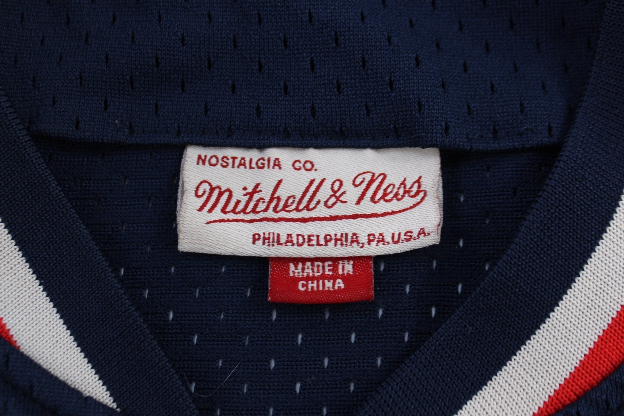 Mitchell & Ness Chicago Bulls Basketball Button Down Jersey - ThriftedThreads.com