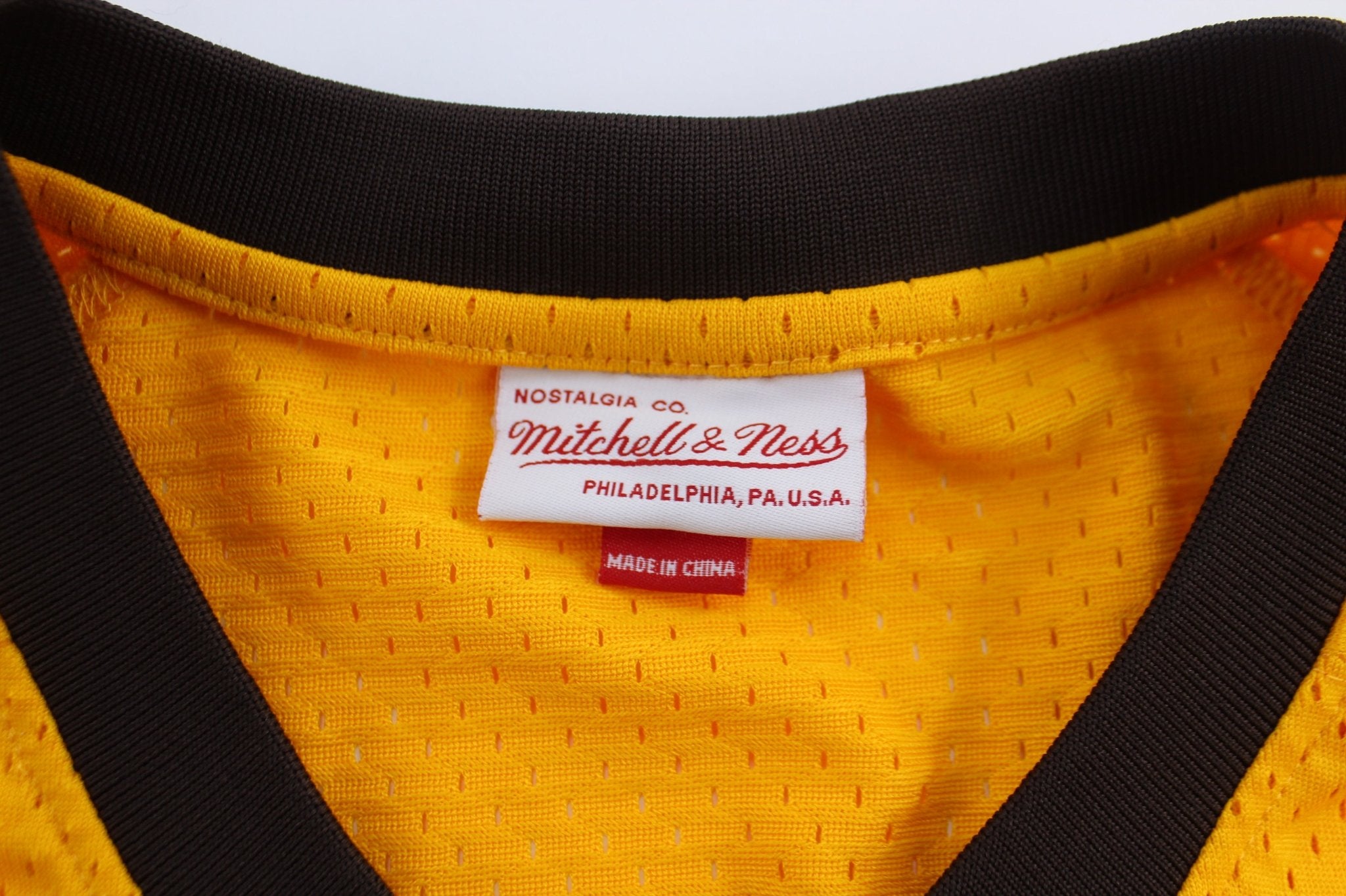 Mitchell & Ness San Diego Padres #19 Embroidered Baseball Jersey - ThriftedThreads.com