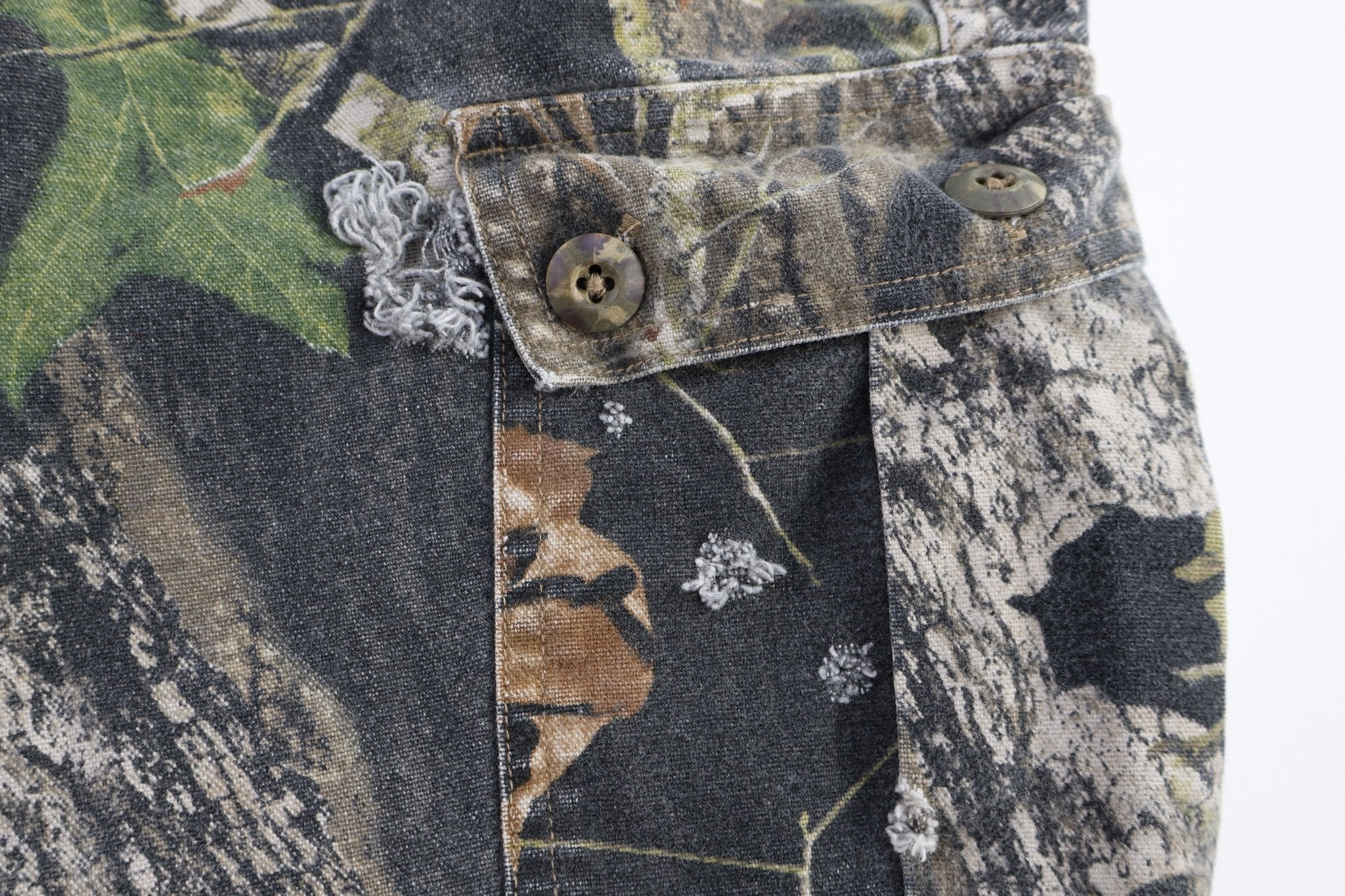 Mossy Oak Camo Cargo Pants - Pants/Shorts - Thrifted Threads