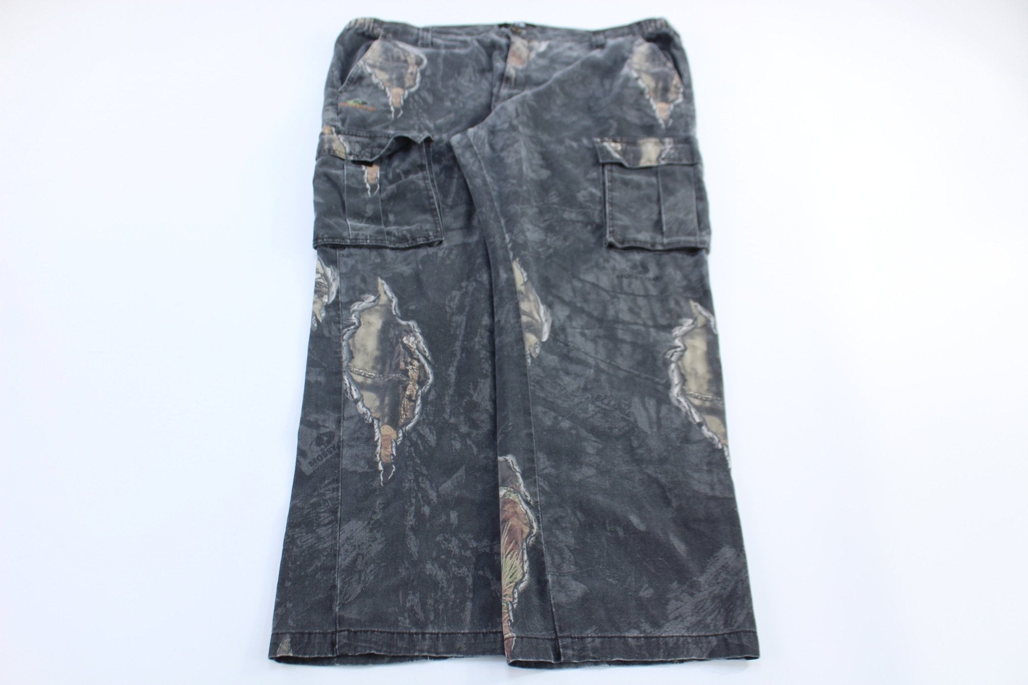 Mossy Oak Camo Cargo Pants - Pants/Shorts - Thrifted Threads