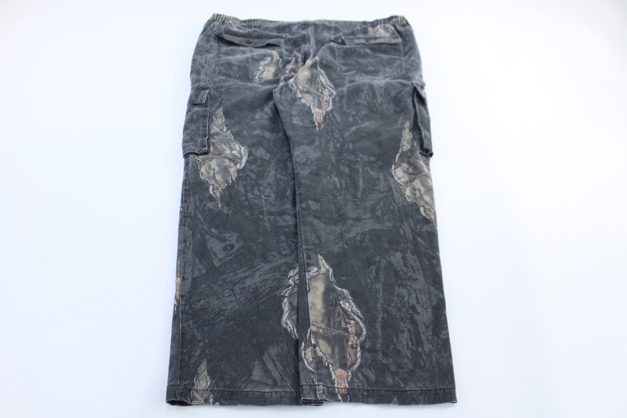 Mossy Oak Camo Cargo Pants - Pants/Shorts - Thrifted Threads