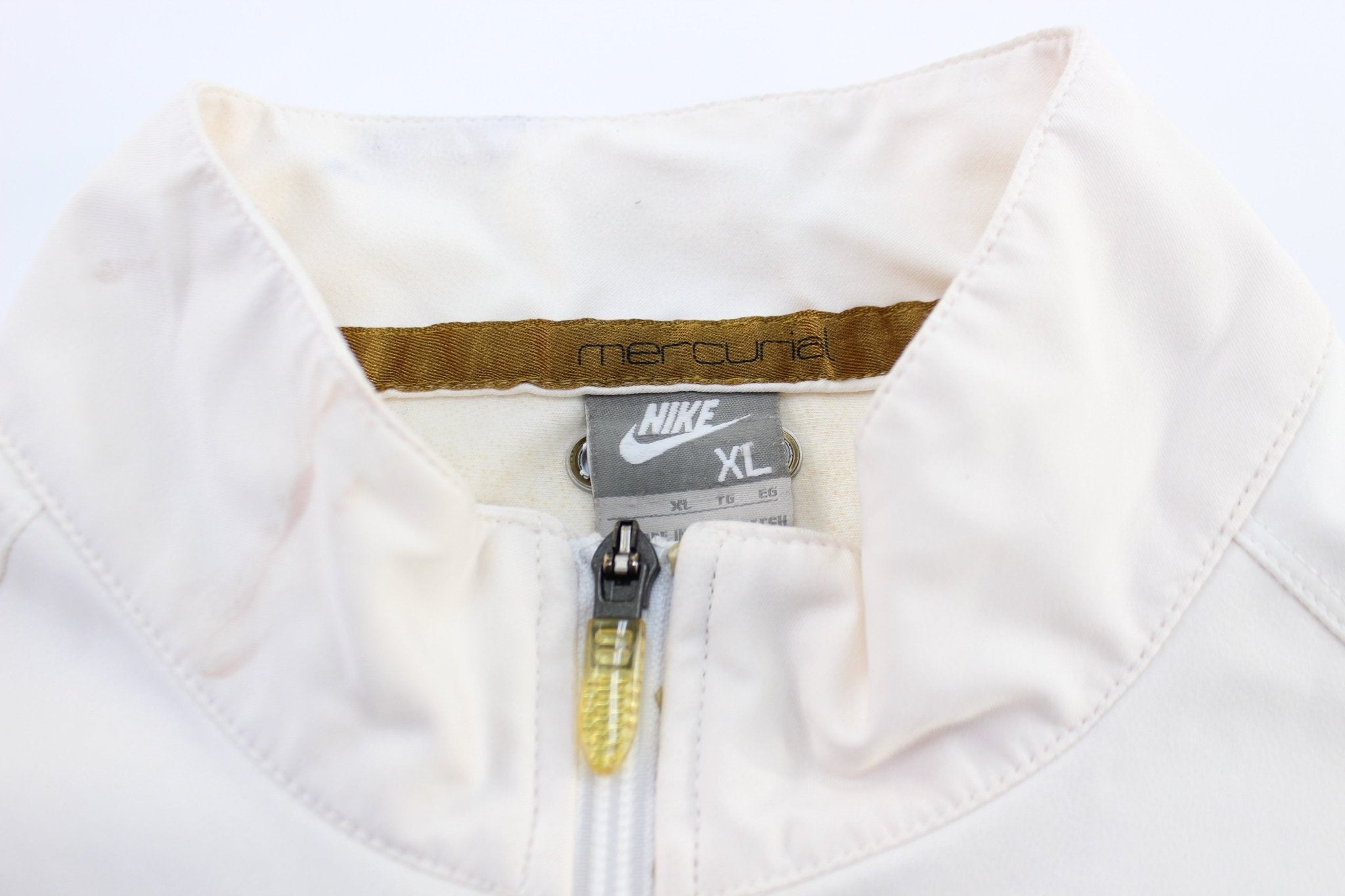 Nike Embroidered Logo Arsenal Soccer Zip Up Jacket - ThriftedThreads.com