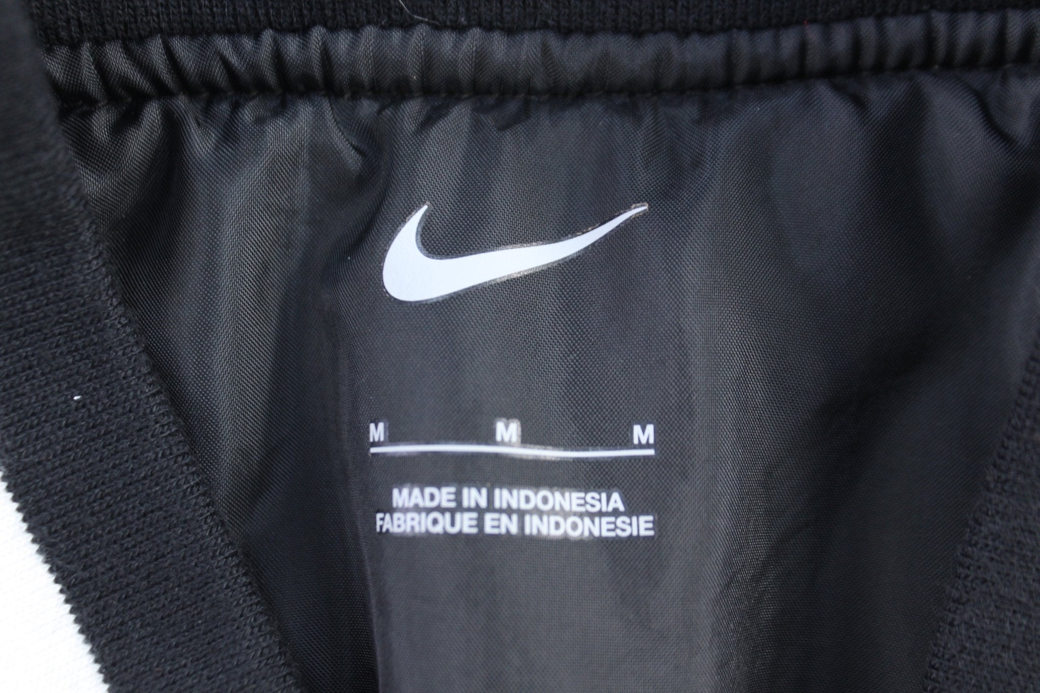 Nike Embroidered Logo Full Zip Jacket - jacket - Thrifted Threads