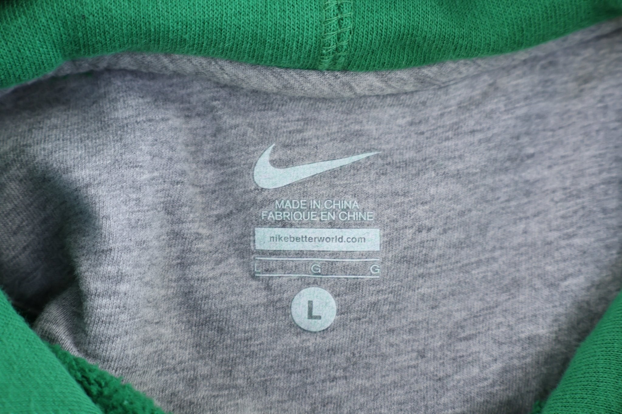 Nike Embroidered Logo Green Pullover Hoodie - Sweatshirt - Thrifted Threads