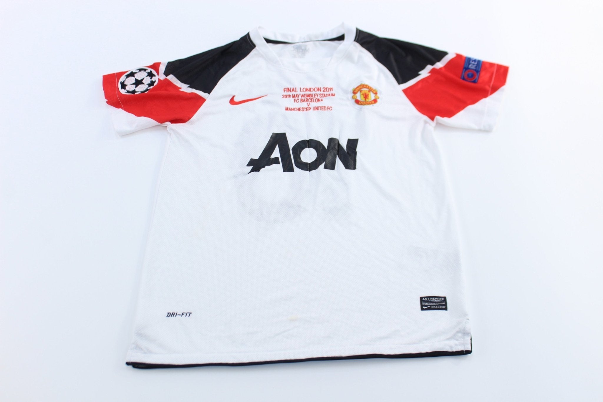 Nike Embroidered Logo Manchester United Wayne Rooney Soccer Jersey - ThriftedThreads.com