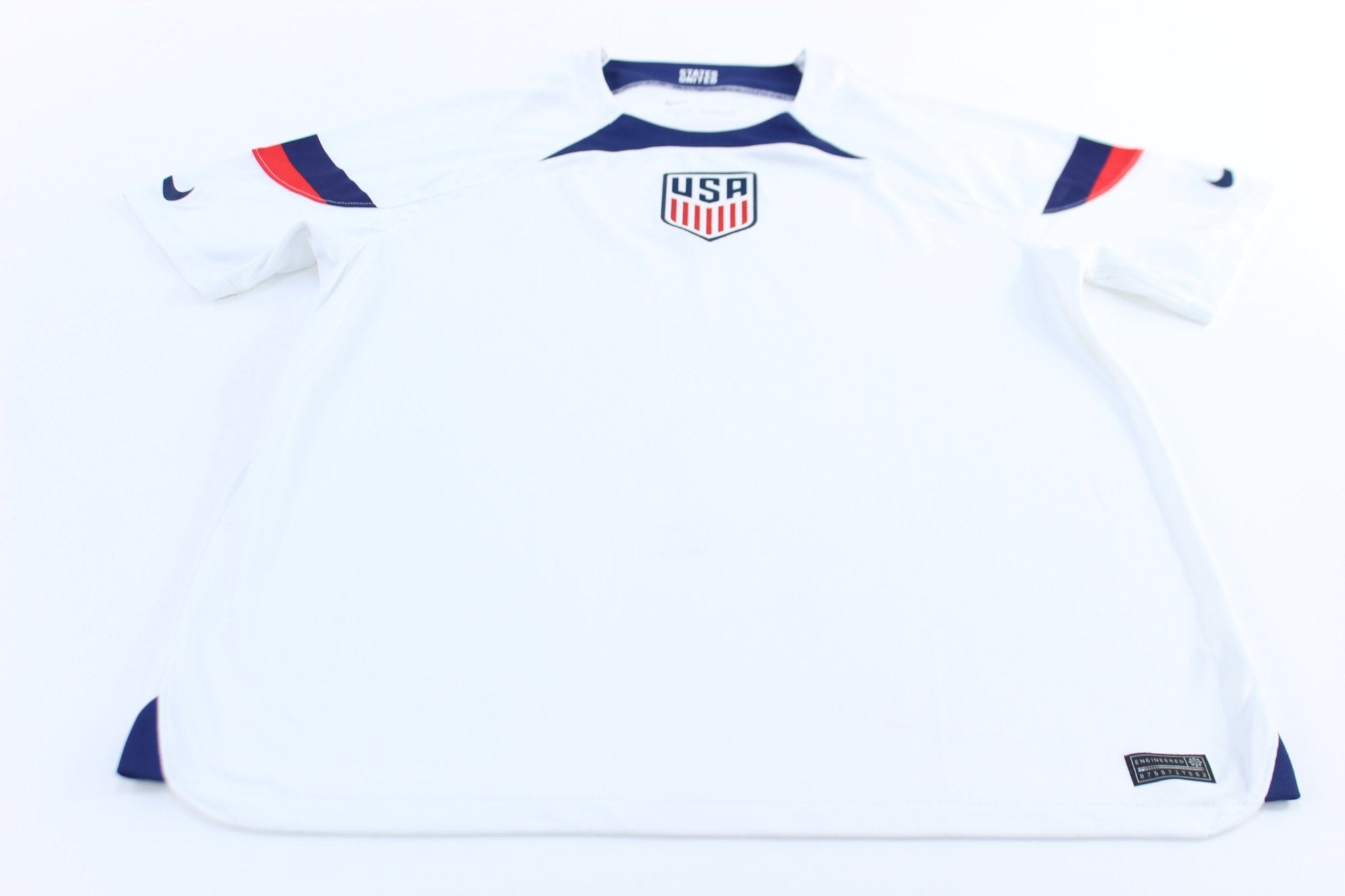 Nike Embroidered Swoosh Logo Team USA Soccer Jersey - ThriftedThreads.com