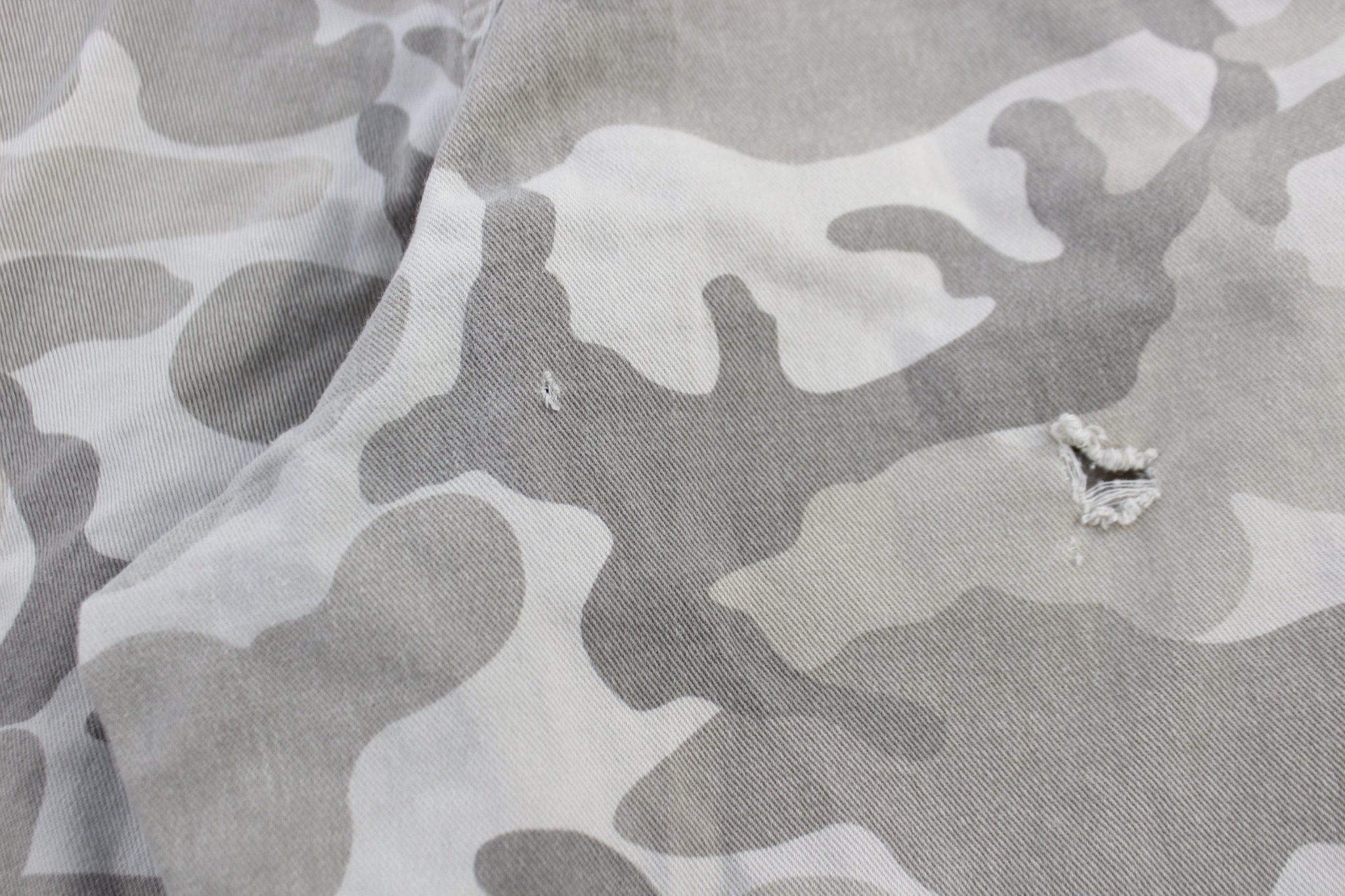 No Boundaries Camo Cargo Shorts - Pants/Shorts - Thrifted Threads