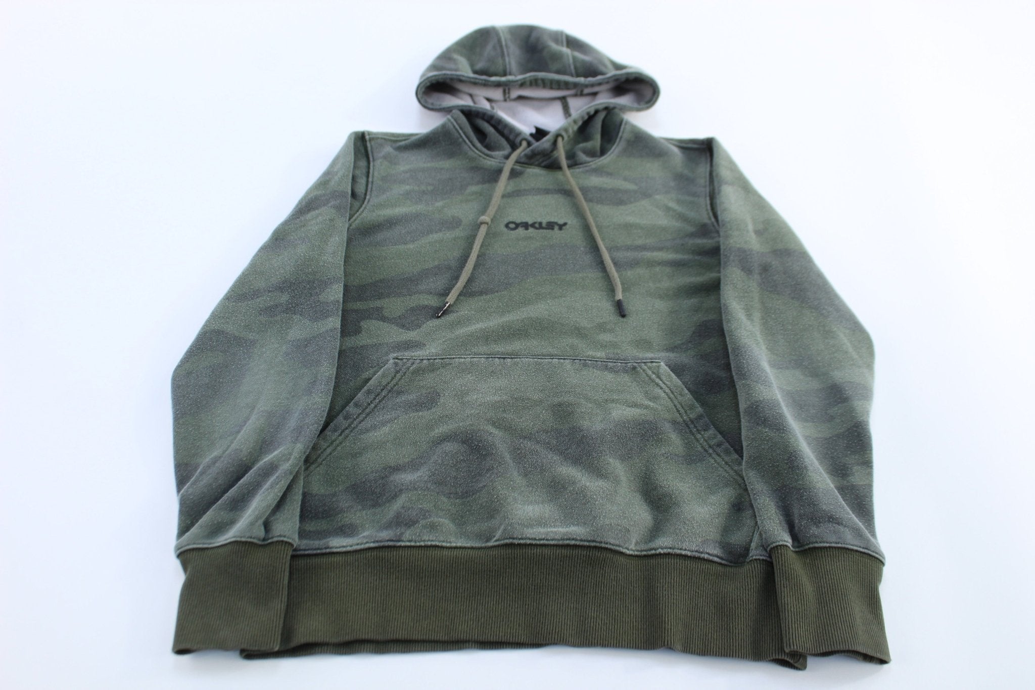 Oakley Spellout Logo Camo Pullover Hoodie - Jackets - Thrifted Threads