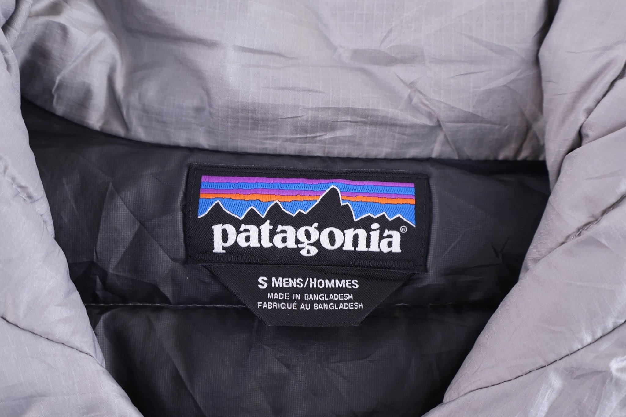 Patagonia Logo Patch Grey Full Zip Puffer Jacket - Jacket - Thrifted Threads