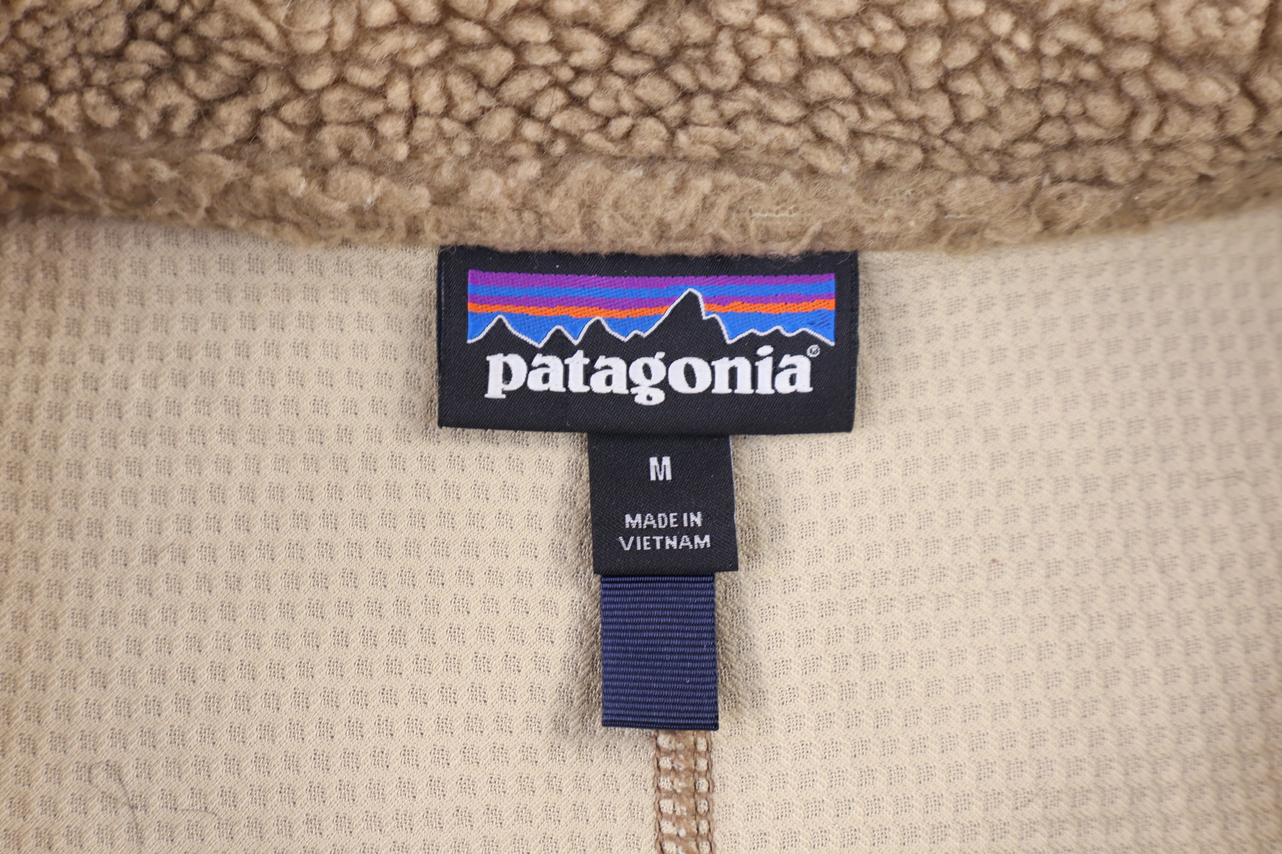 Patagonia Logo Patch Sherpa Full Zip Vest - Vest - Thrifted Threads