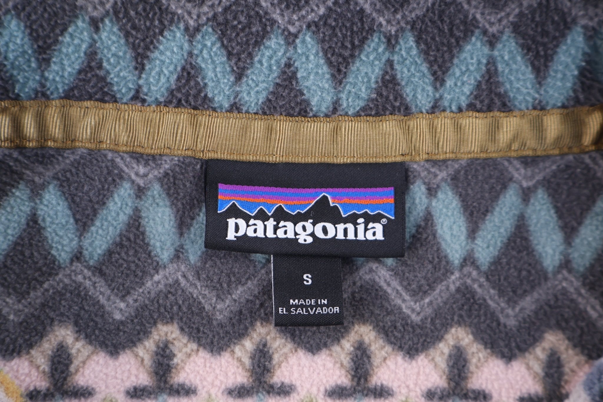 Patagonia Logo Patch Snap-T Fleece Pullover - Sweater - Thrifted Threads