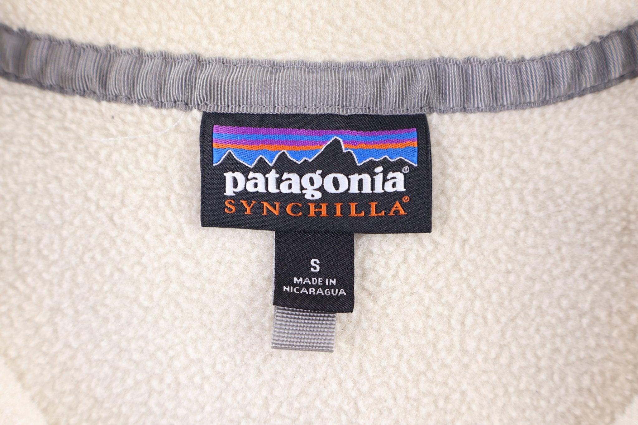 Patagonia Synchilla Logo Patch Snap-T Fleece Pullover - Sweater - Thrifted Threads