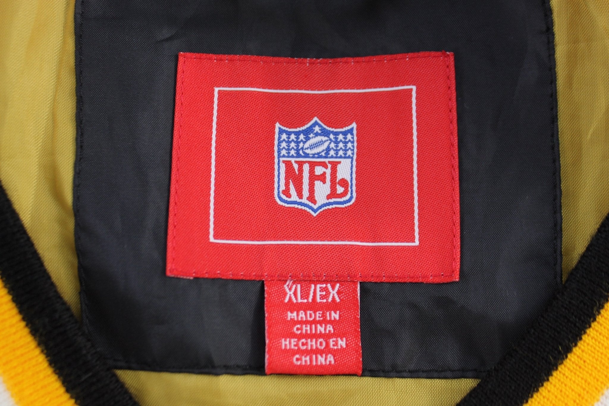 Pittsburgh Steelers Football Embroidered Windbreaker Pullover - Sweatshirt - Thrifted Threads