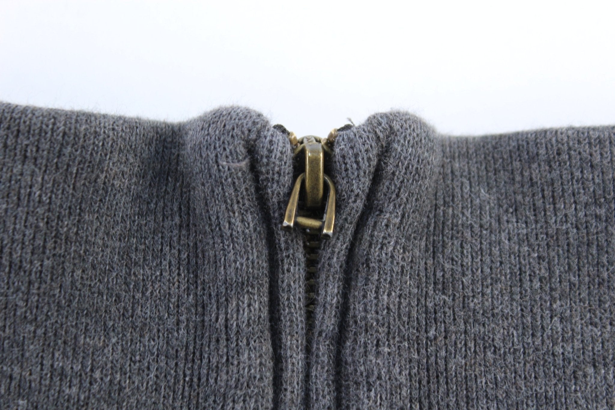 Polo Ralph Lauren Embroidered Logo Grey Quarter Zip Sweater - Sweater - Thrifted Threads