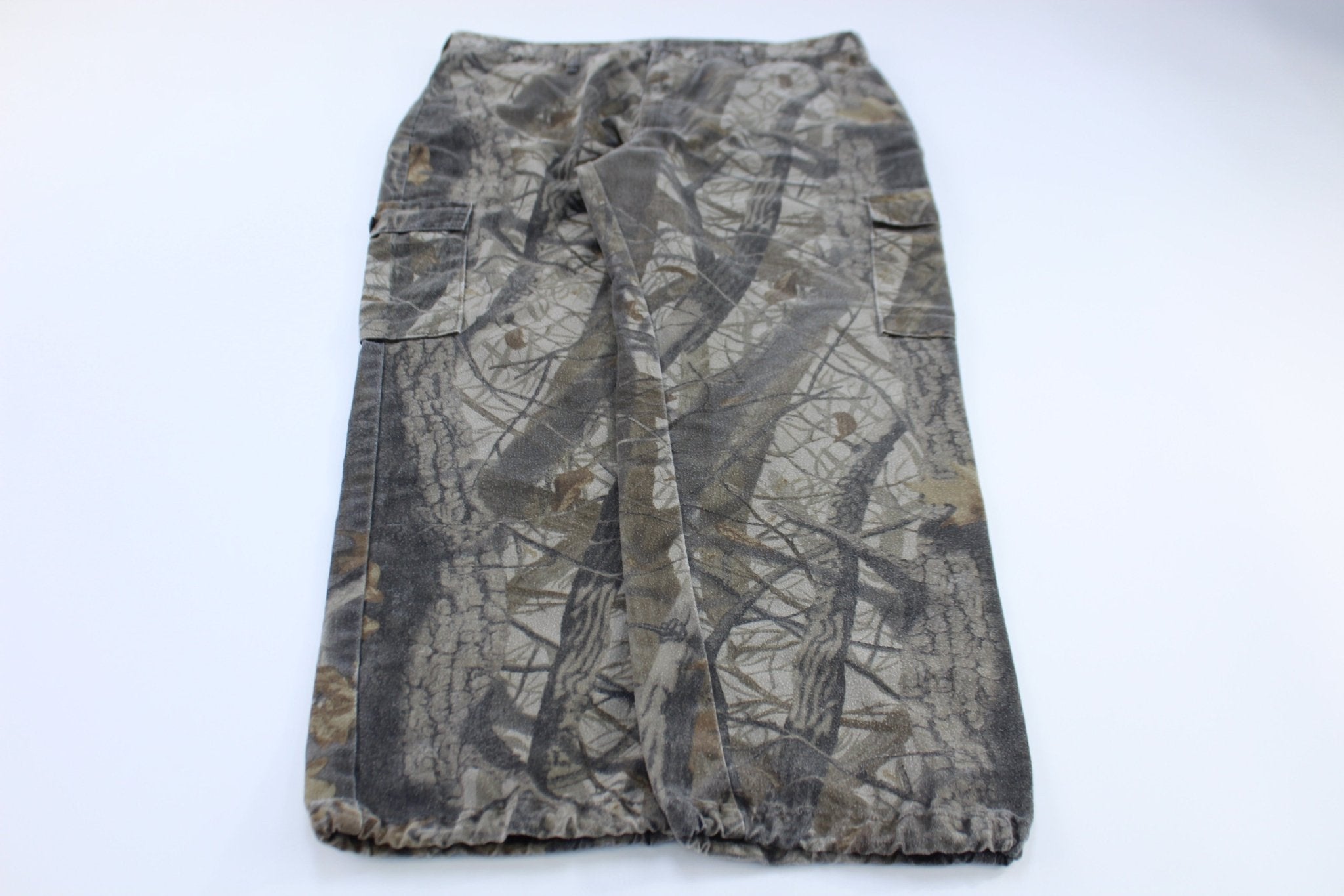 Real Tree Camo Cargo Pants - Pants/Shorts - Thrifted Threads