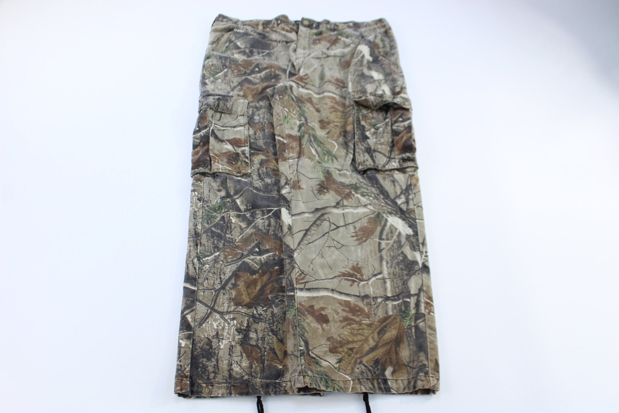 Real Tree Camo Cargo Pants - Pants/Shorts - Thrifted Threads