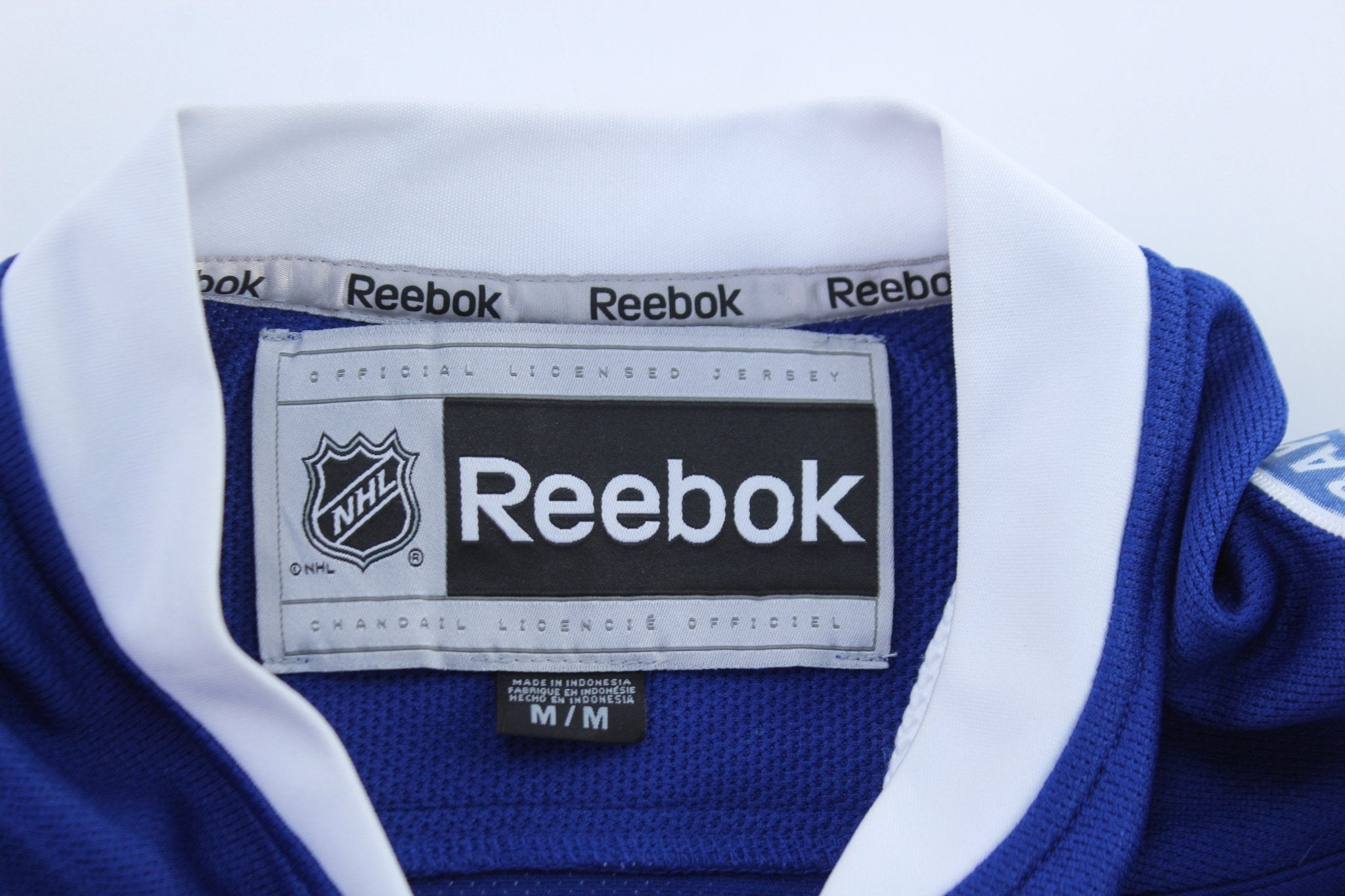 Reebok Embroidered Tampa Bay Lightning Tyler Johnson Hockey Jersey - ThriftedThreads.com