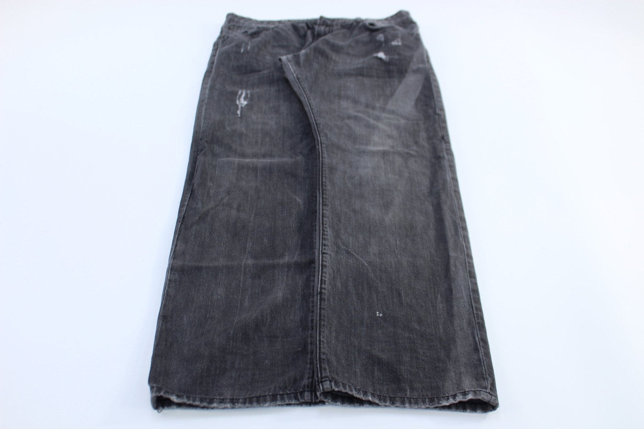 Rocawear Black Denim Jeans - ThriftedThreads.com