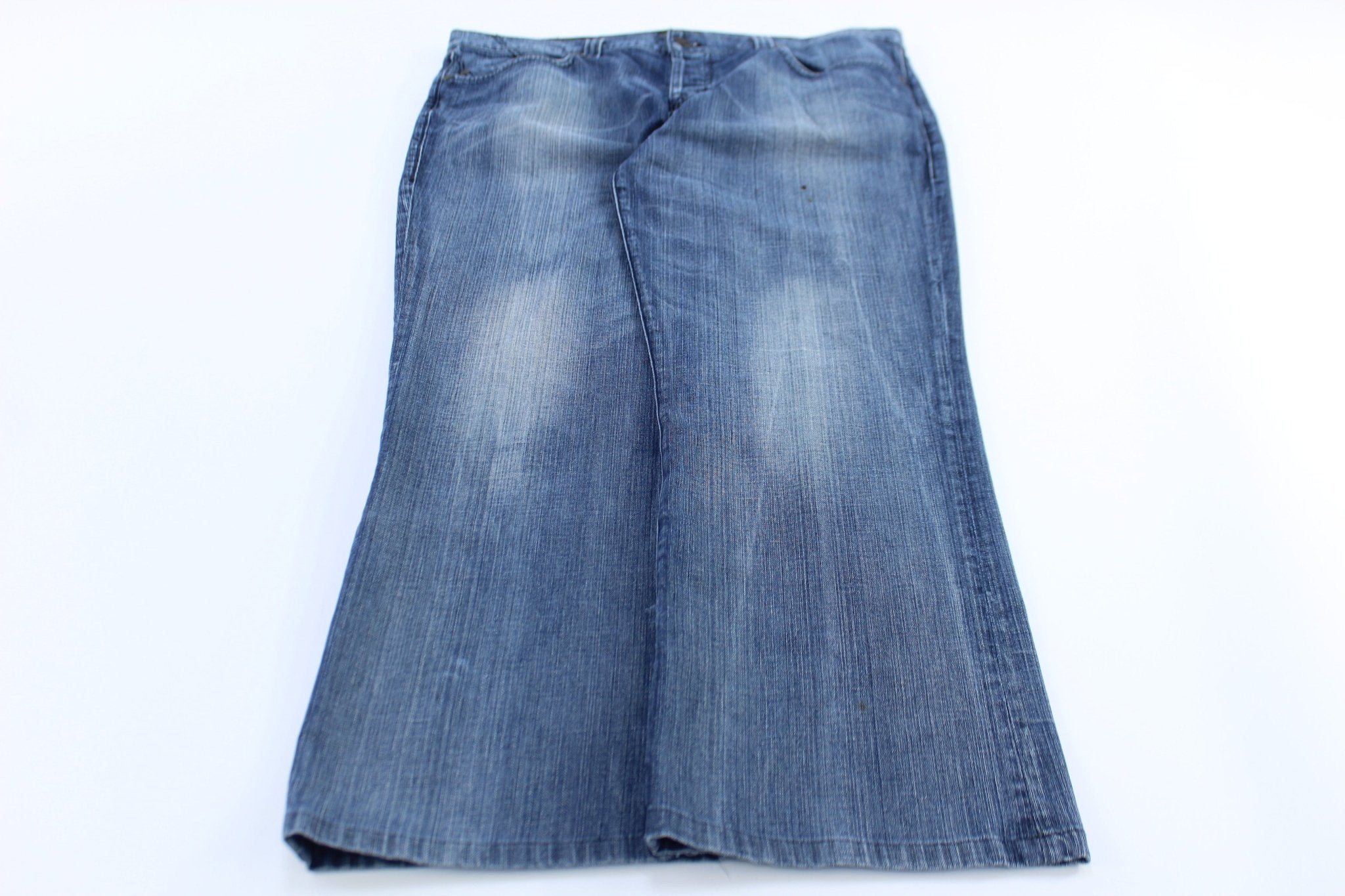Rock & Republic Floyd Denim Jeans - ThriftedThreads.com