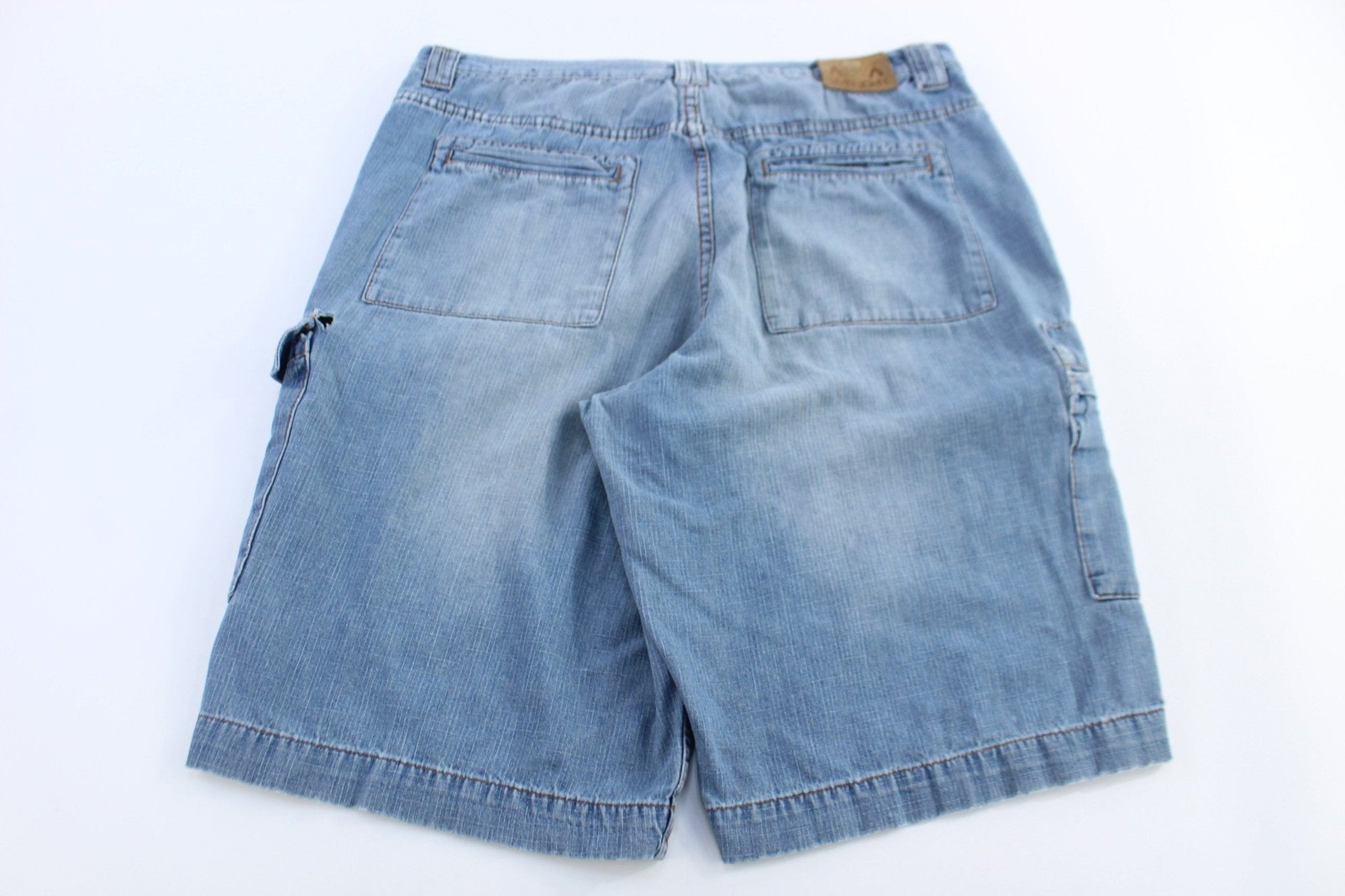 Sean John Light Wash Cargo Shorts - Pants/Shorts - Thrifted Threads