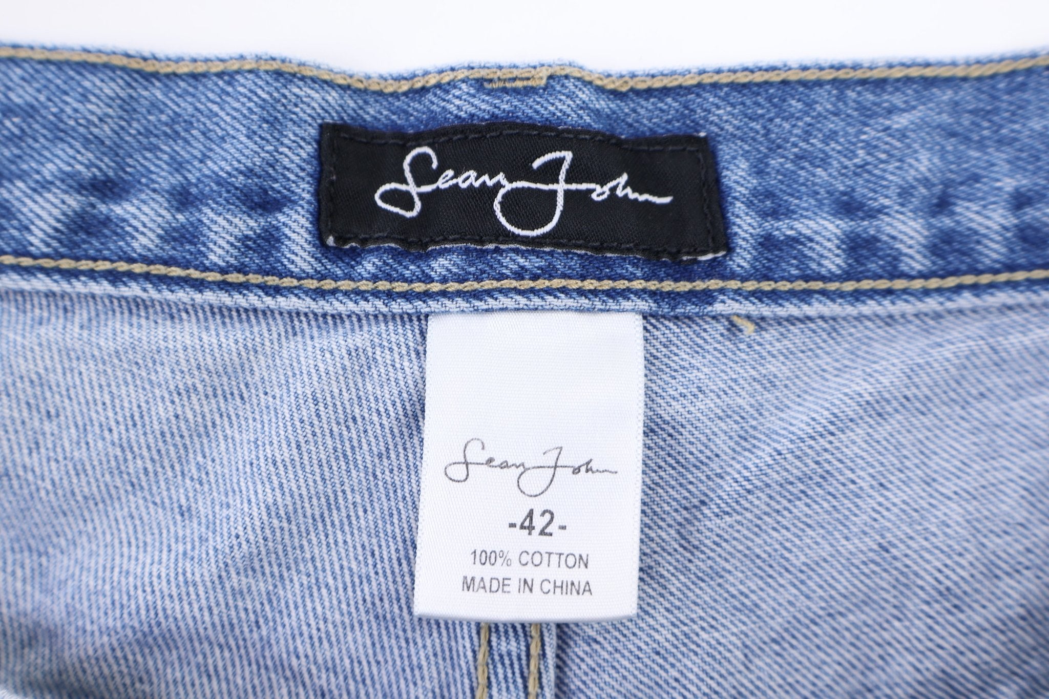 Sean John Light Wash Denim Jeans - Pants/Shorts - Thrifted Threads