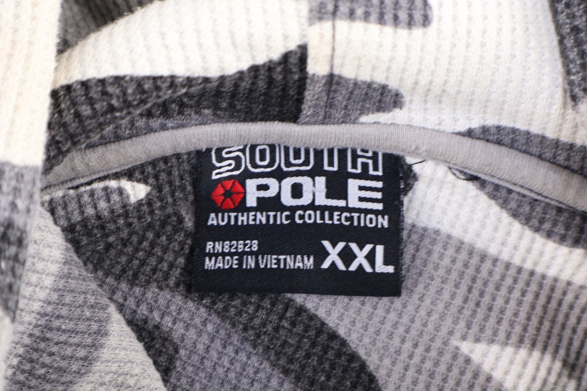 Southpole Black Pullover Hoodie - Sweatshirt - Thrifted Threads