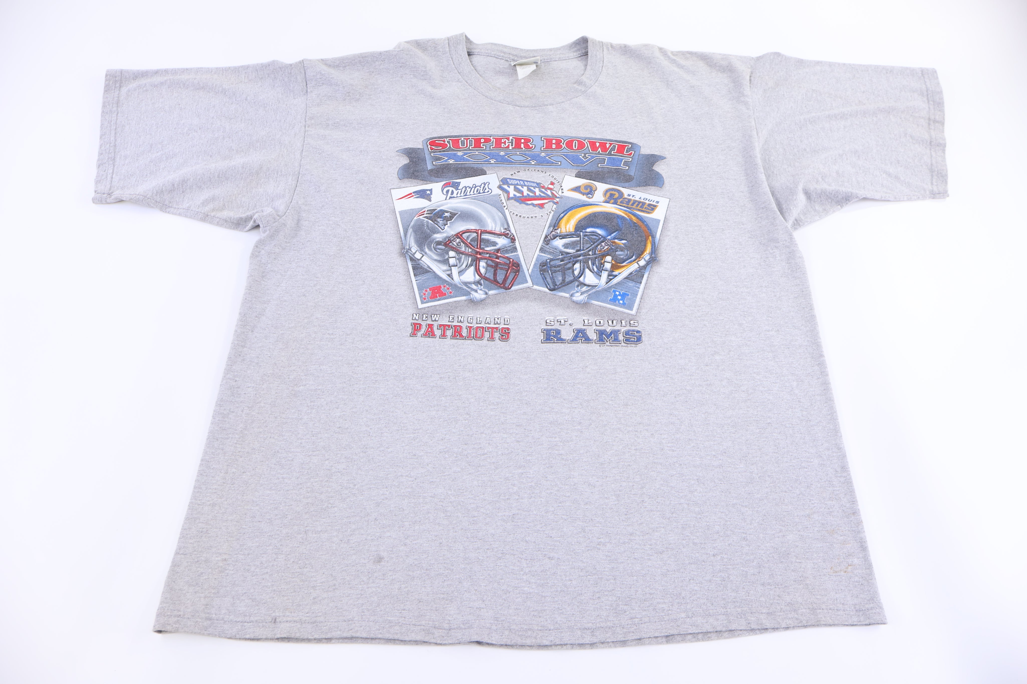 Superbowl XXXVI Patriots Vs Rams T-shirt - Shirts & Tops - Thrifted Threads