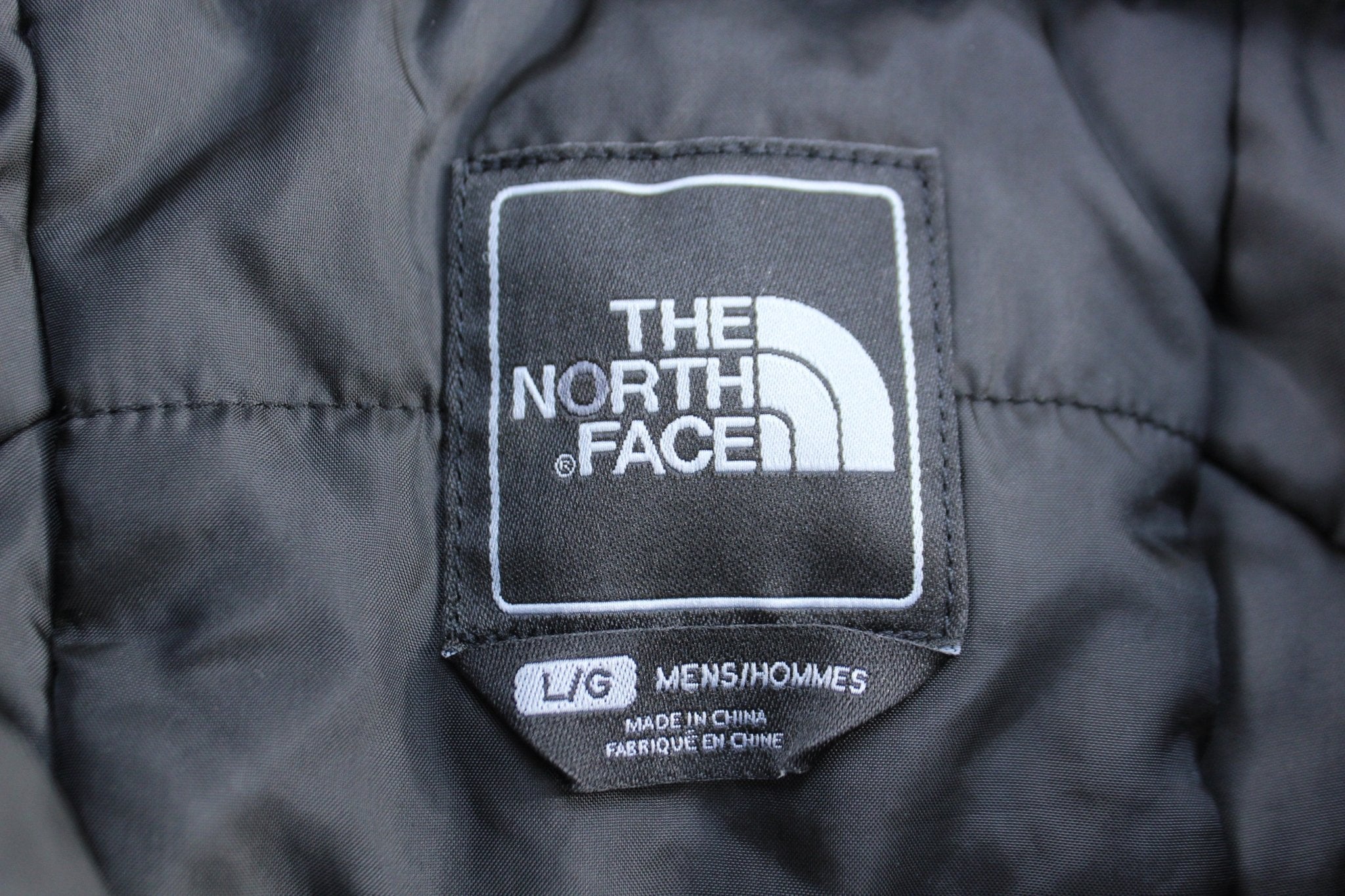 The North Face 550 Red & Black Puffer Jacket - ThriftedThreads.com