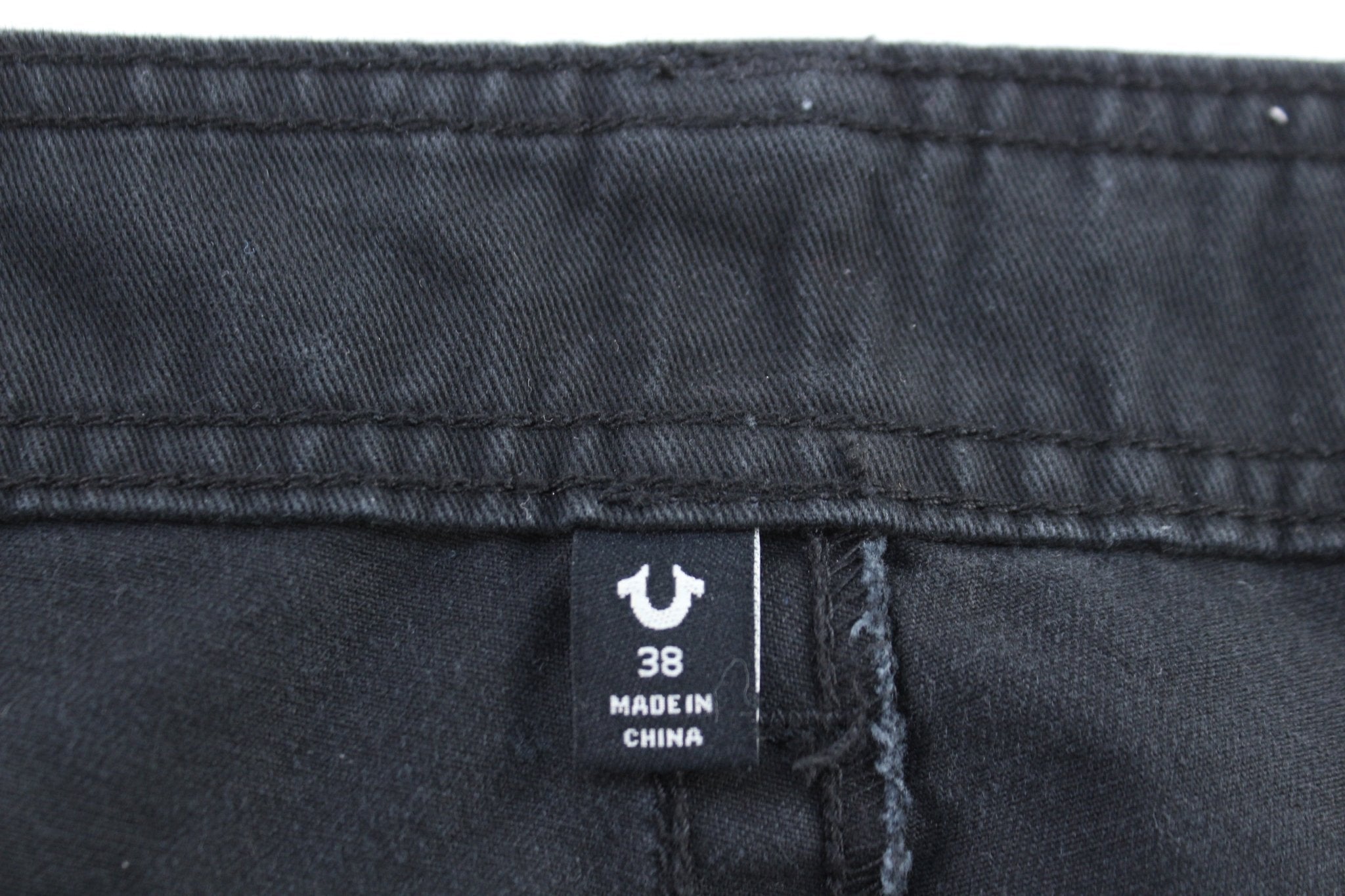 True Religion Black Cargo shorts - Pants/Shorts - Thrifted Threads