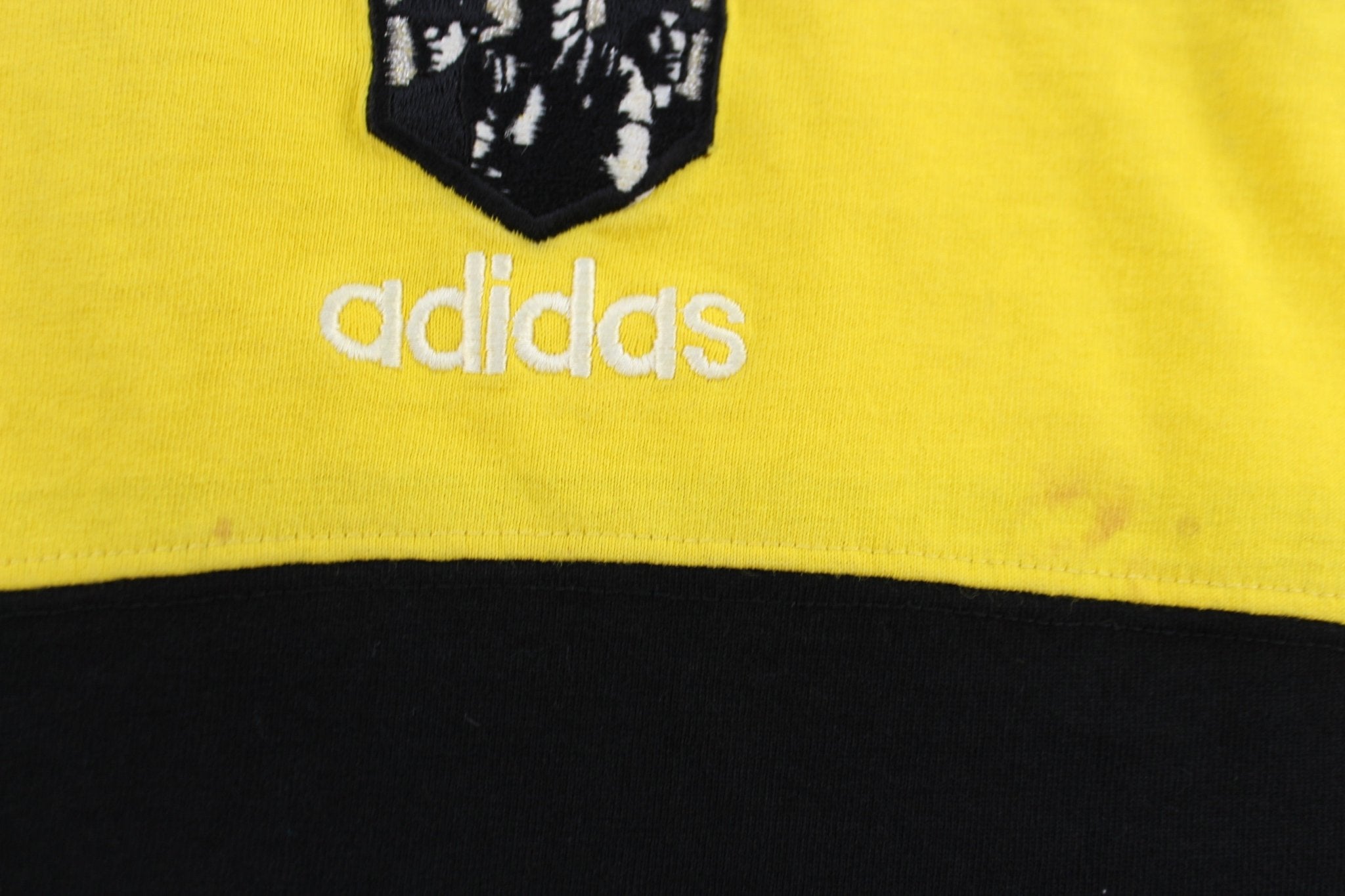 Vintage Adidas The Crew Embroidered Black & Yellow Striped T-Shirt - ThriftedThreads.com
