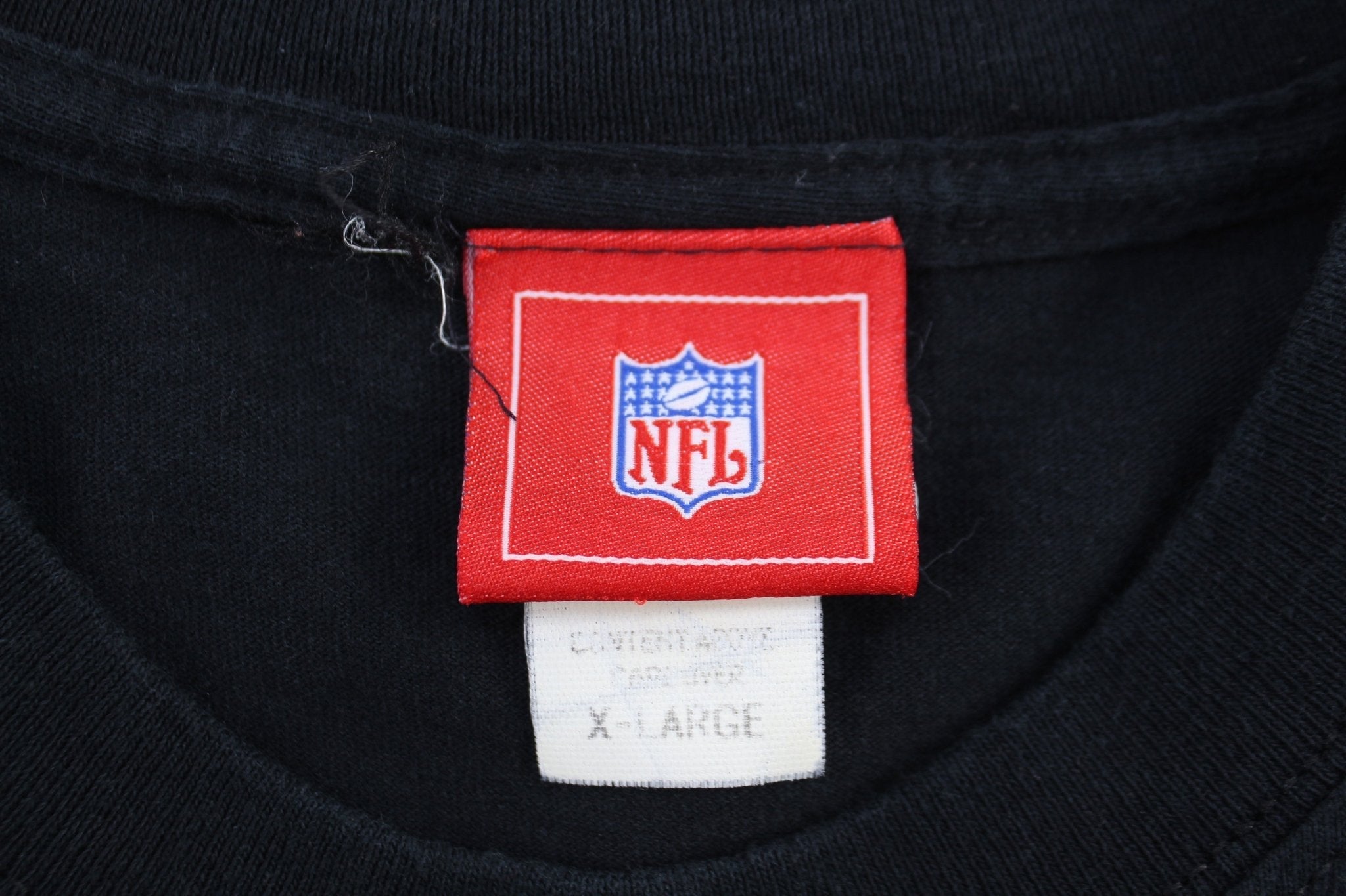 Vintage Atlanta Falcons Football T-shirt - ThriftedThreads.com