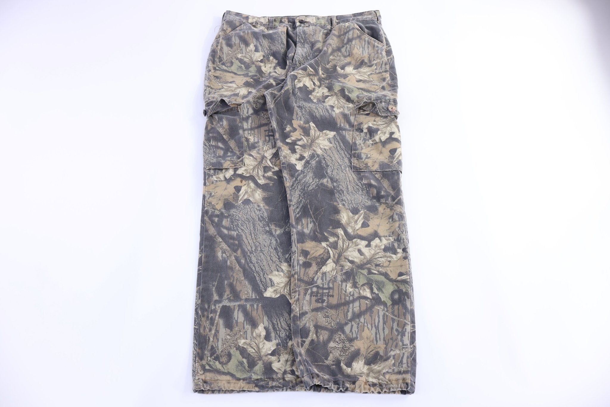 Vintage Camo Cargo Pants - pants - Thrifted Threads