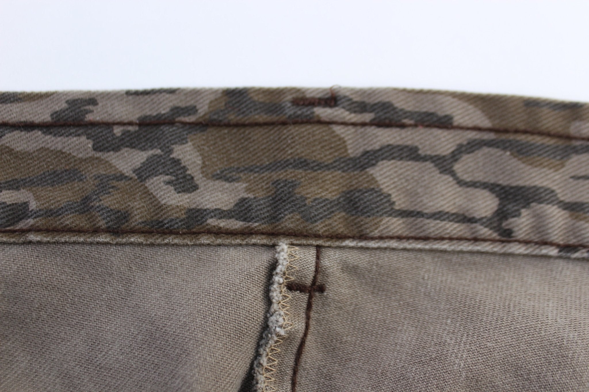 Vintage Camo Cargo Pants - Pants - Thrifted Threads