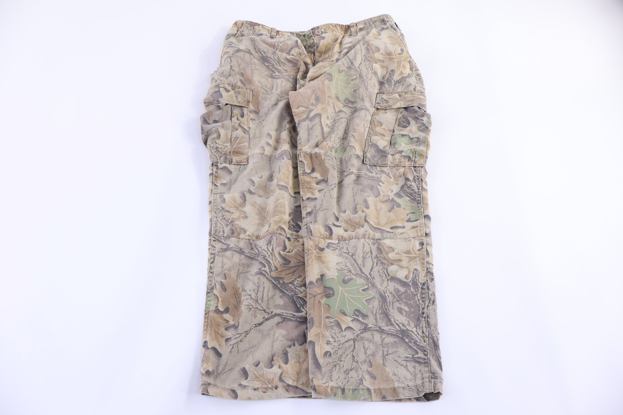 Vintage Camo Cargo Pants - Pants - Thrifted Threads
