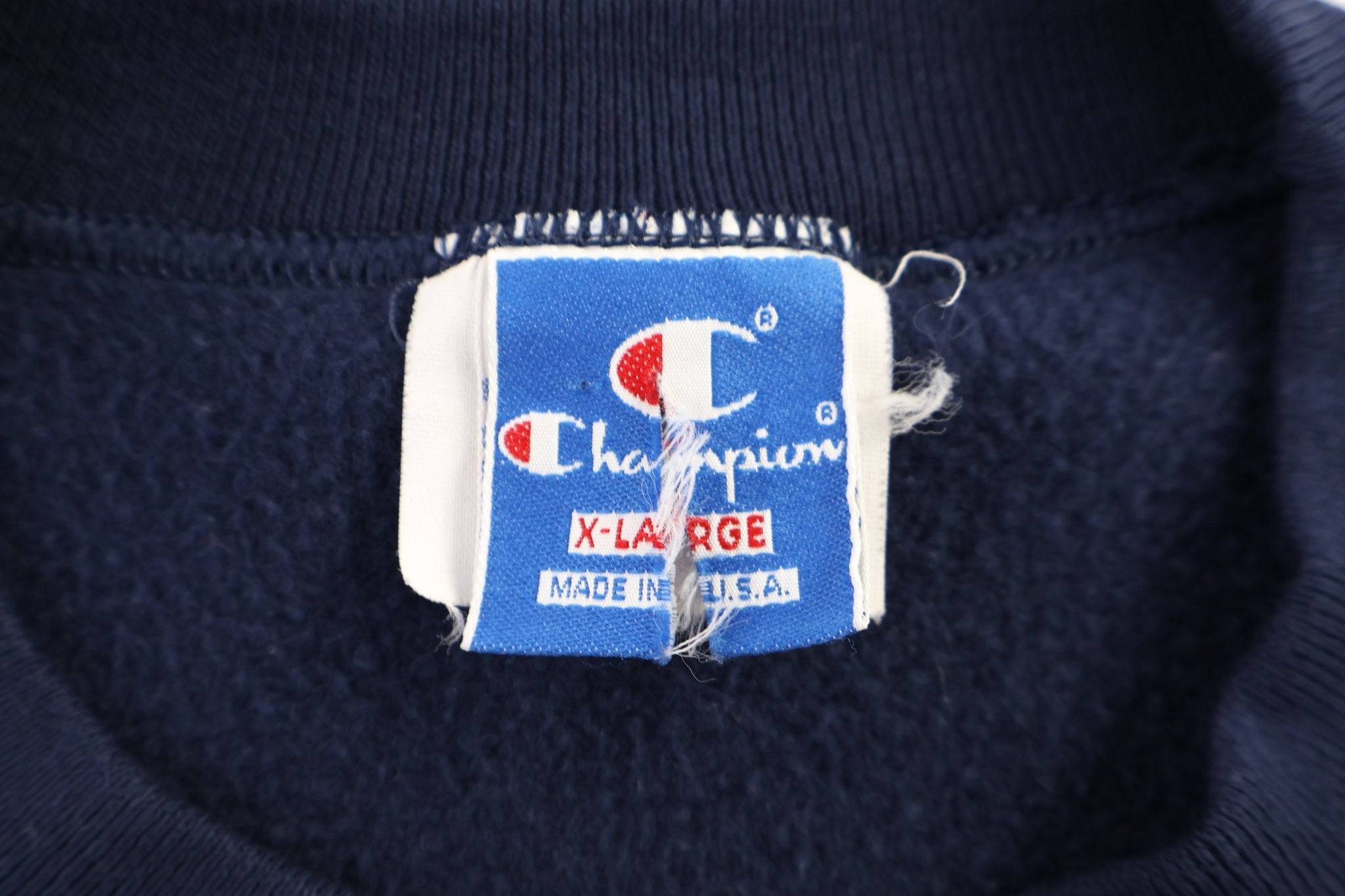 Vintage Champion University of Illinois Sweatshirt - Sweatshirt - Thrifted Threads