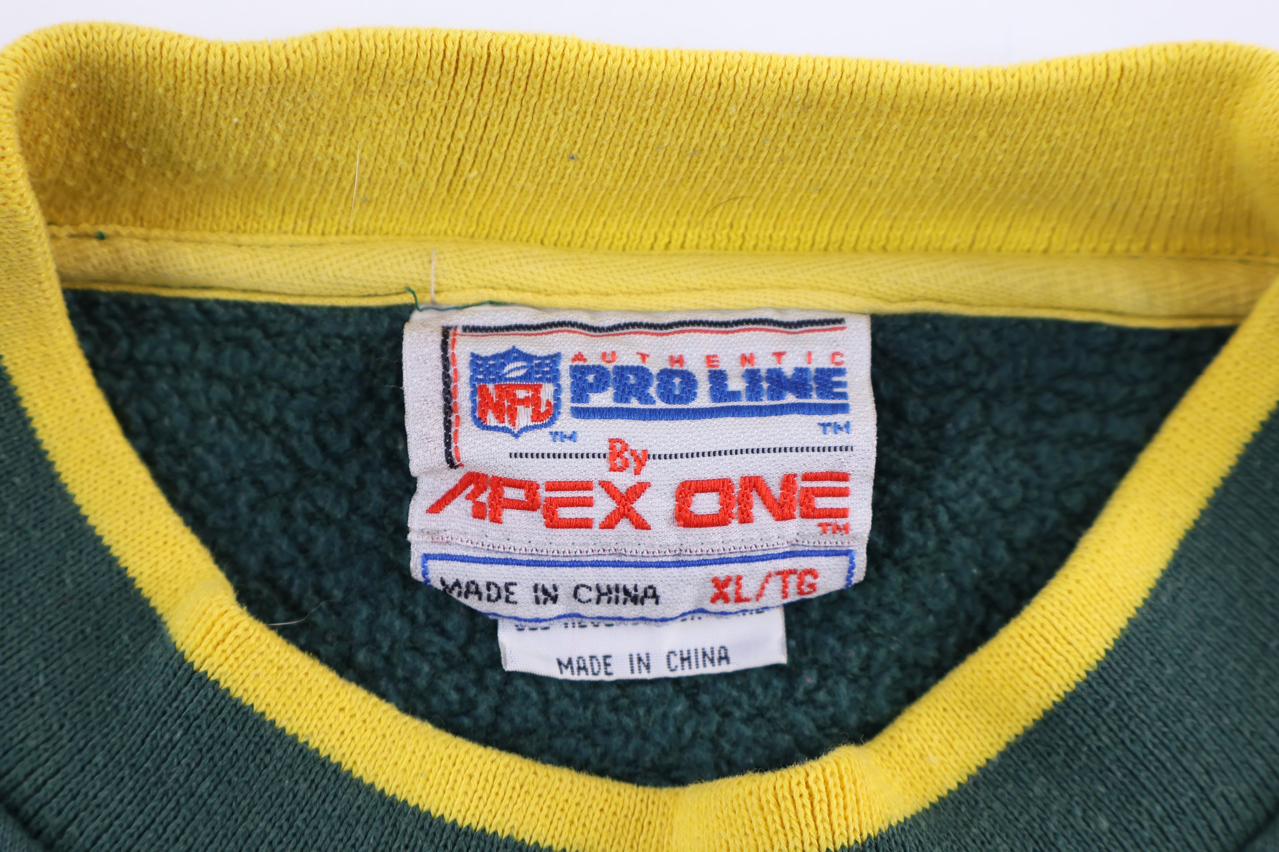 Vintage Green Bay Packers Football Embroidered Sweatshirt - Sweatshirt - Thrifted Threads