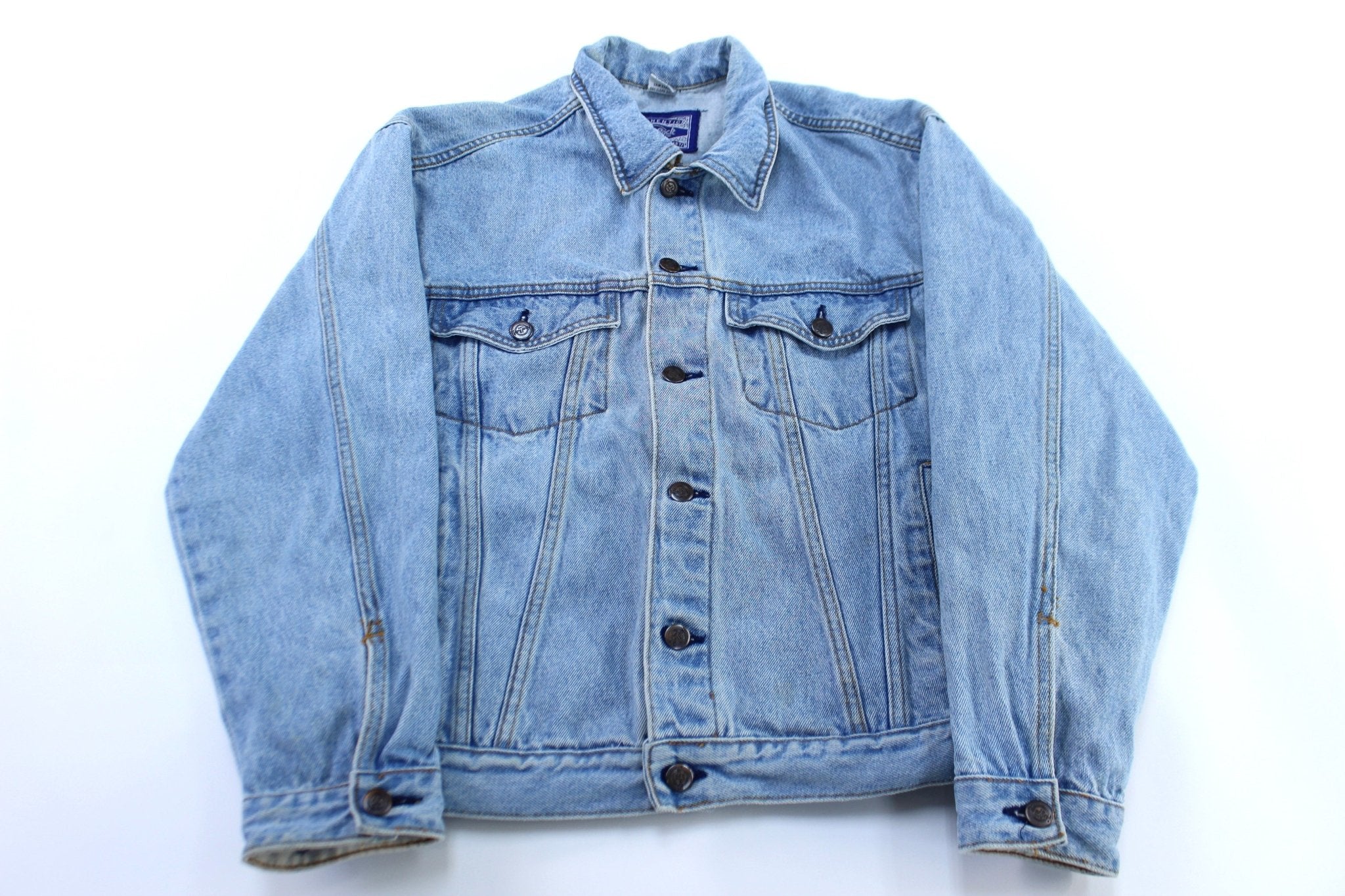 Vintage Hard Rock Cafe Embroidered Niagara Falls Denim Jacket - ThriftedThreads.com