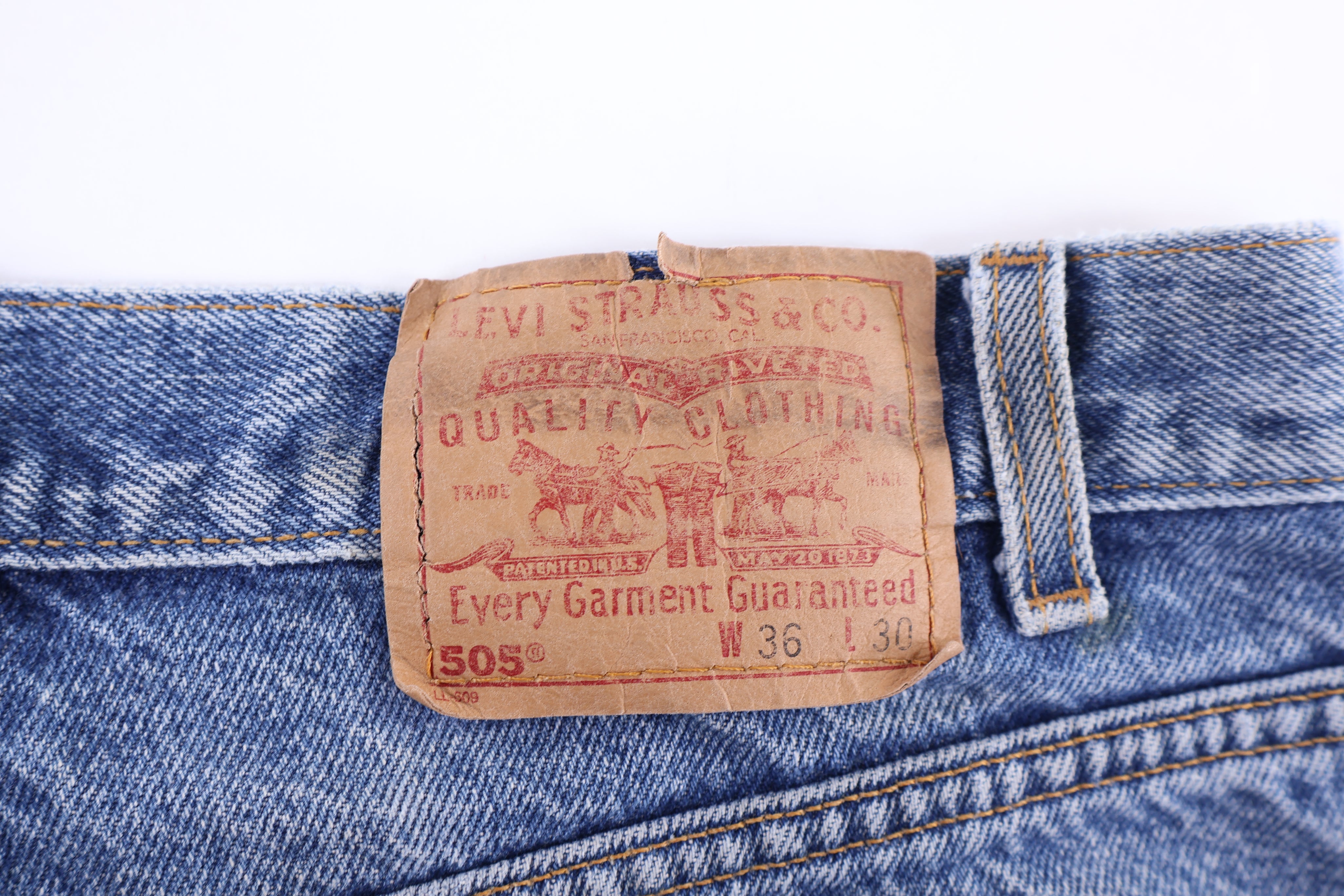 Vintage Levi's 505 Medium Wash Denim Jeans - Pants/Shorts - Thrifted Threads