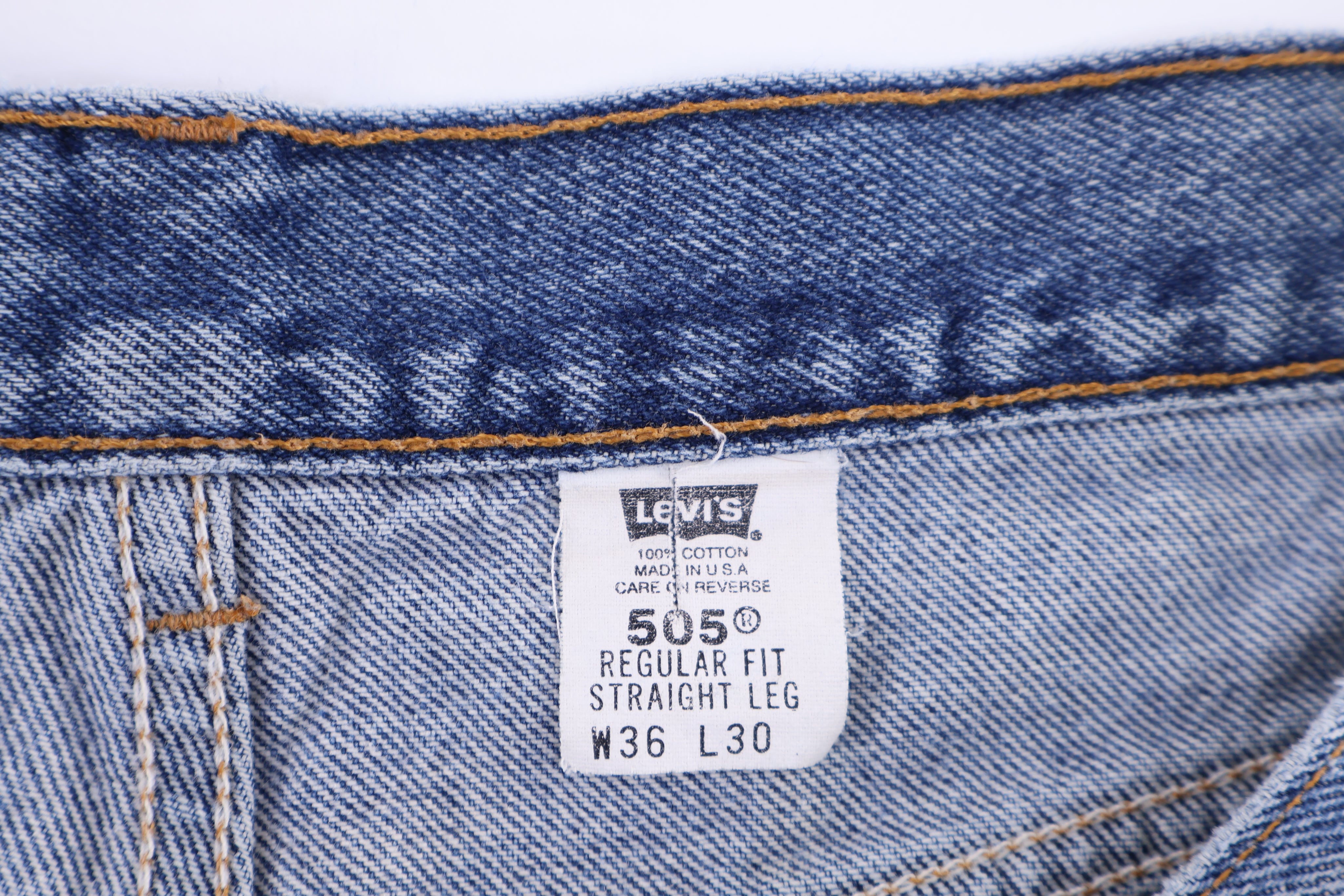 Vintage Levi's 505 Medium Wash Denim Jeans - Pants/Shorts - Thrifted Threads