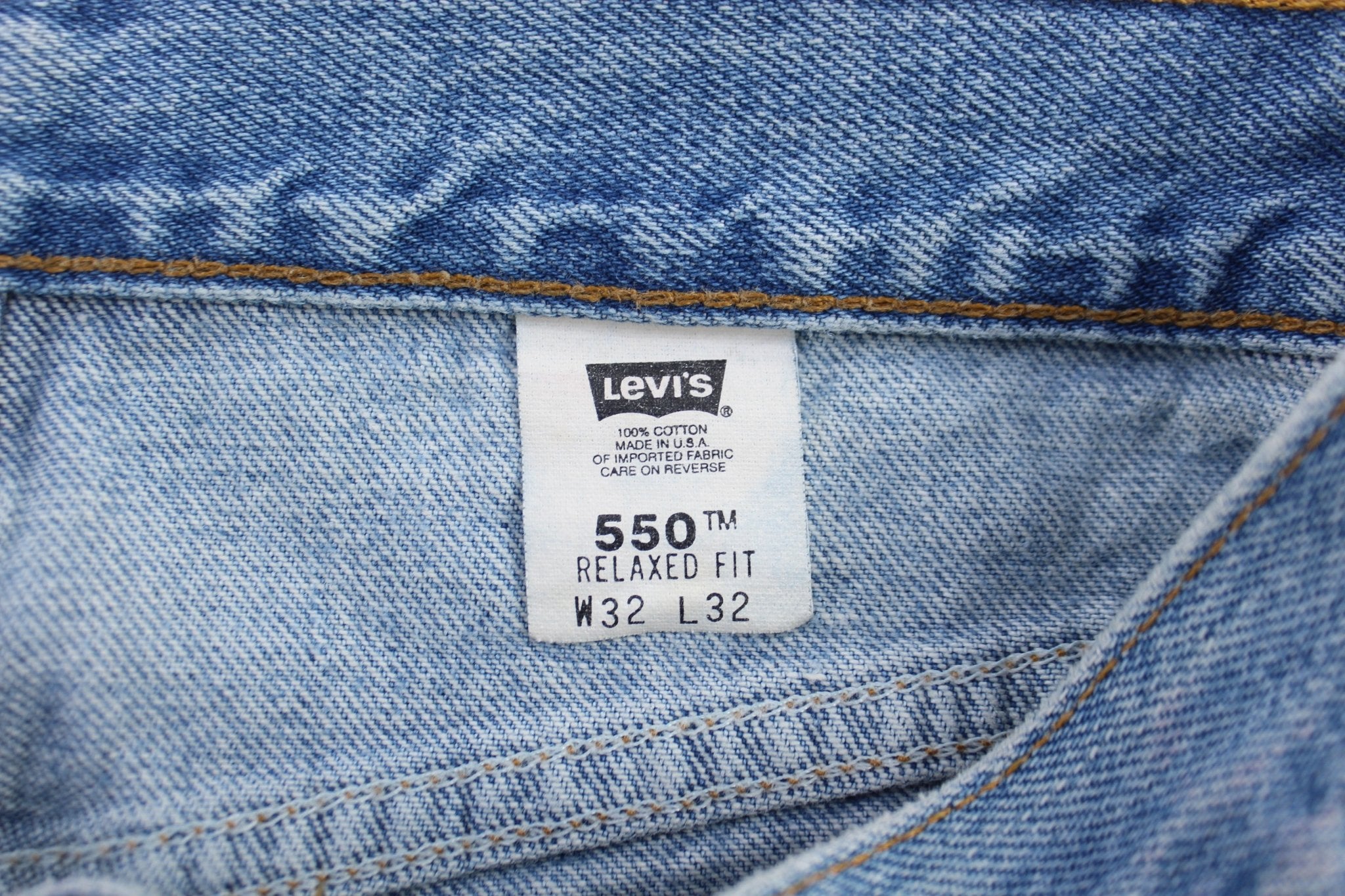Vintage Levi's 550 Light Wash Relaxed Fit Denim Jeans - ThriftedThreads.com