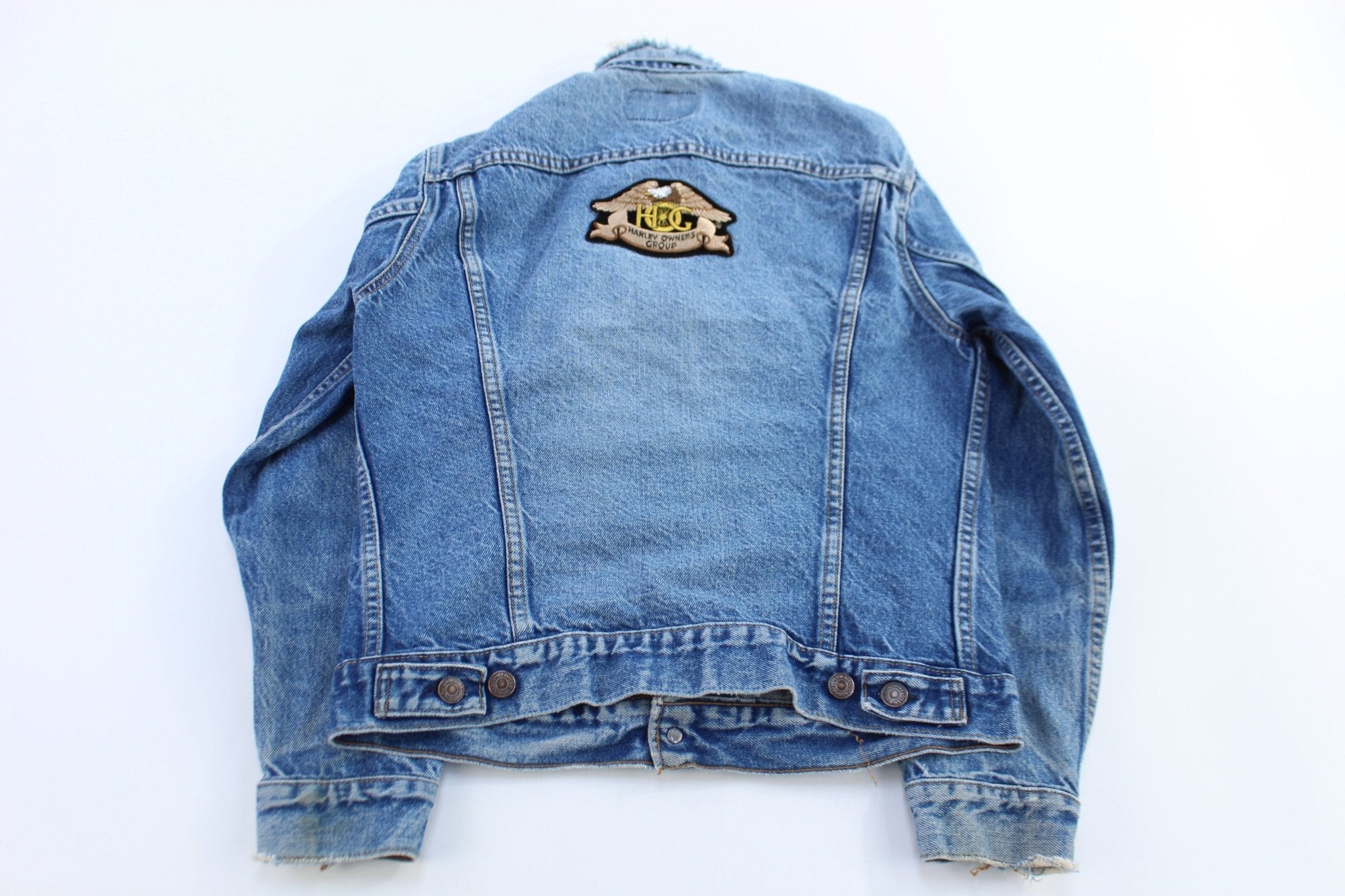 Vintage Levi's Medium Wash Demin Jacket - Jacket - Thrifted Threads