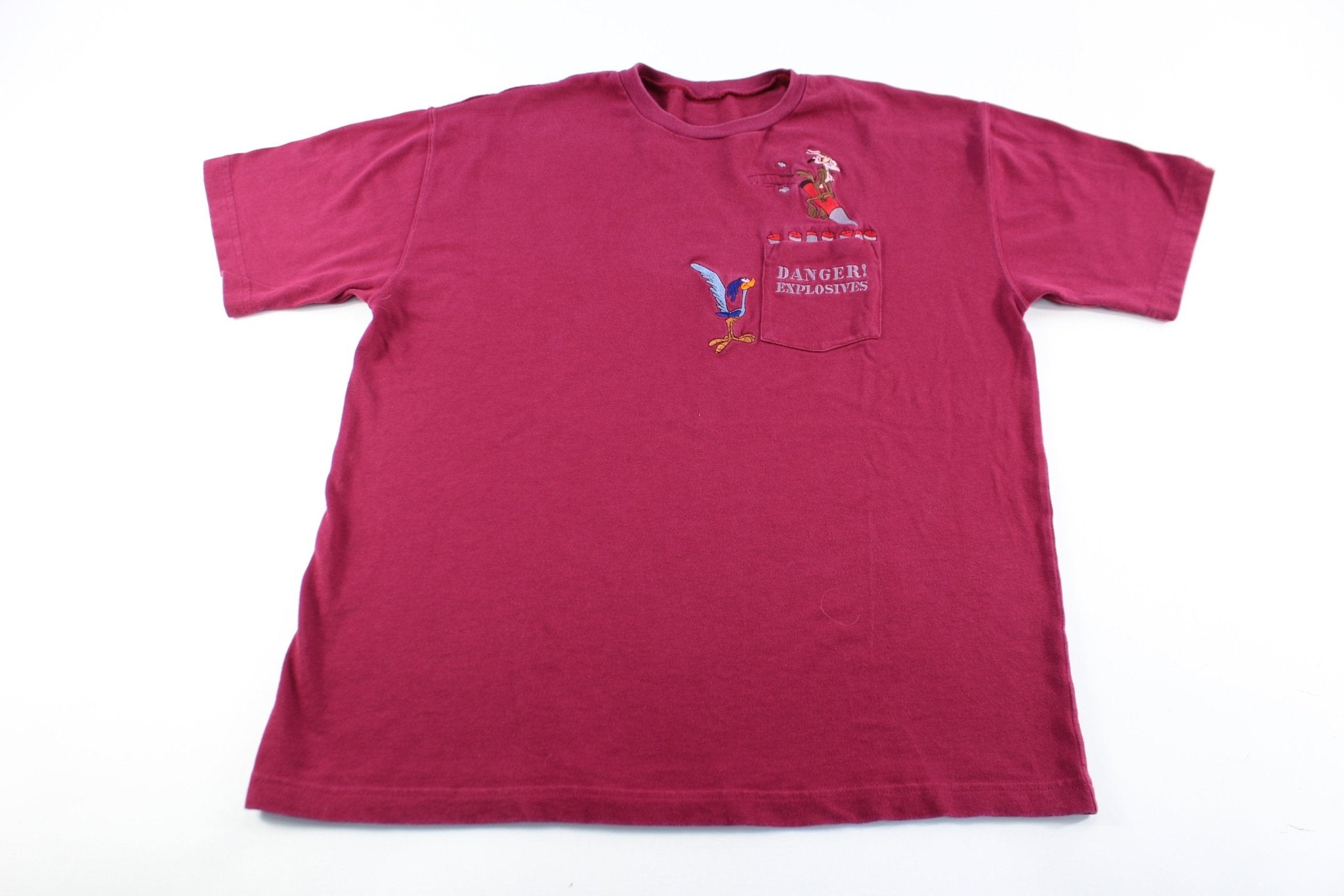 Vintage Looney Tunes Embroidered Wile E. Coyote & Roadrunner T-Shirt