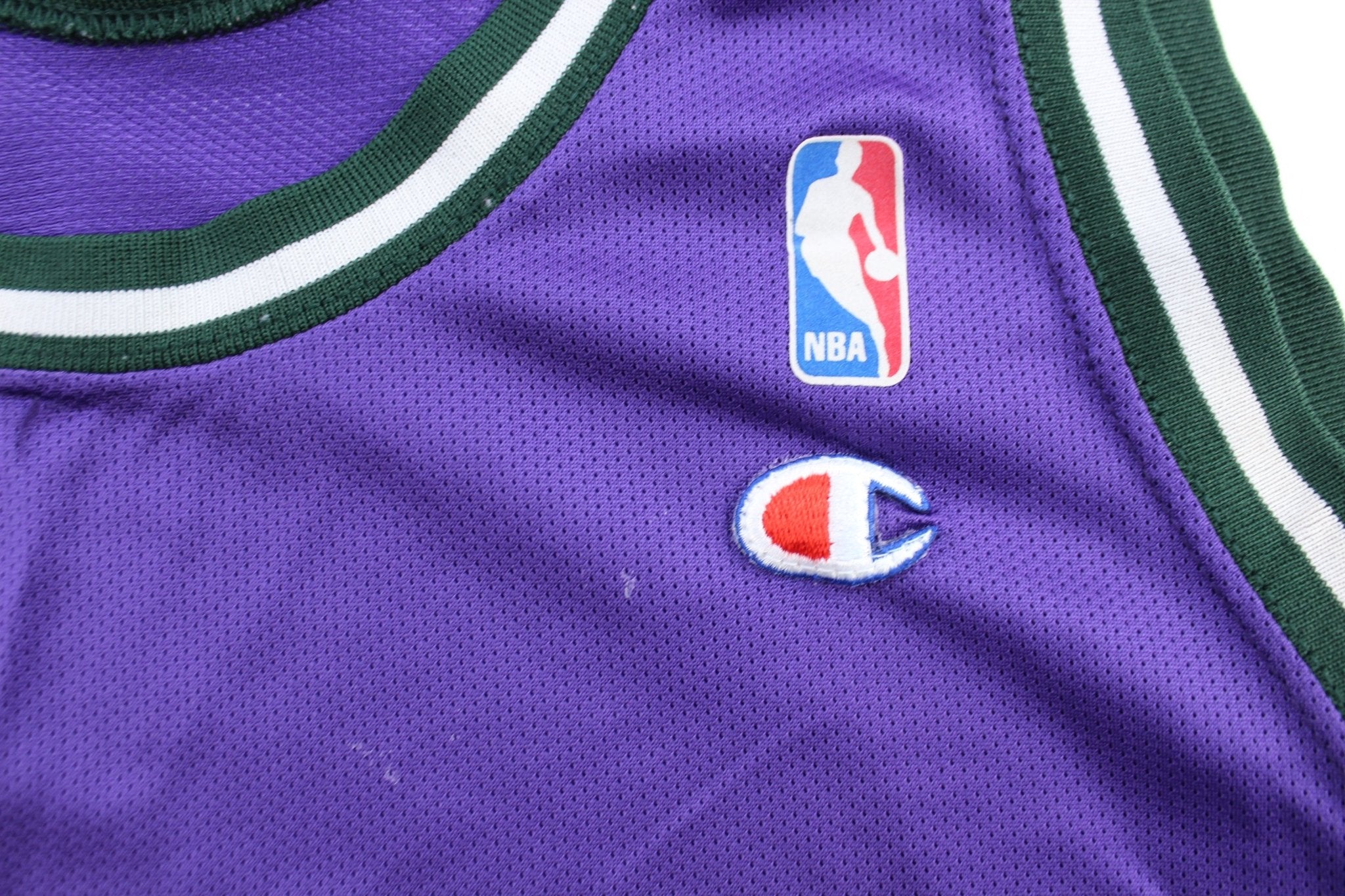 Vintage Milwaukee Bucks Glenn Robinson Champion Basketball Jersey - ThriftedThreads.com