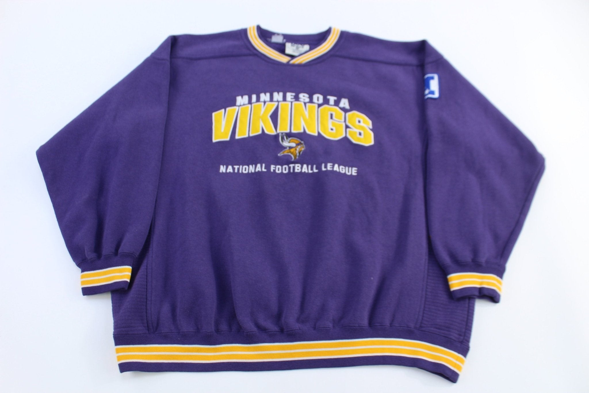 Vintage Minnesota Vikings Football Sweatshirt - Sweatshirt - Thrifted Threads