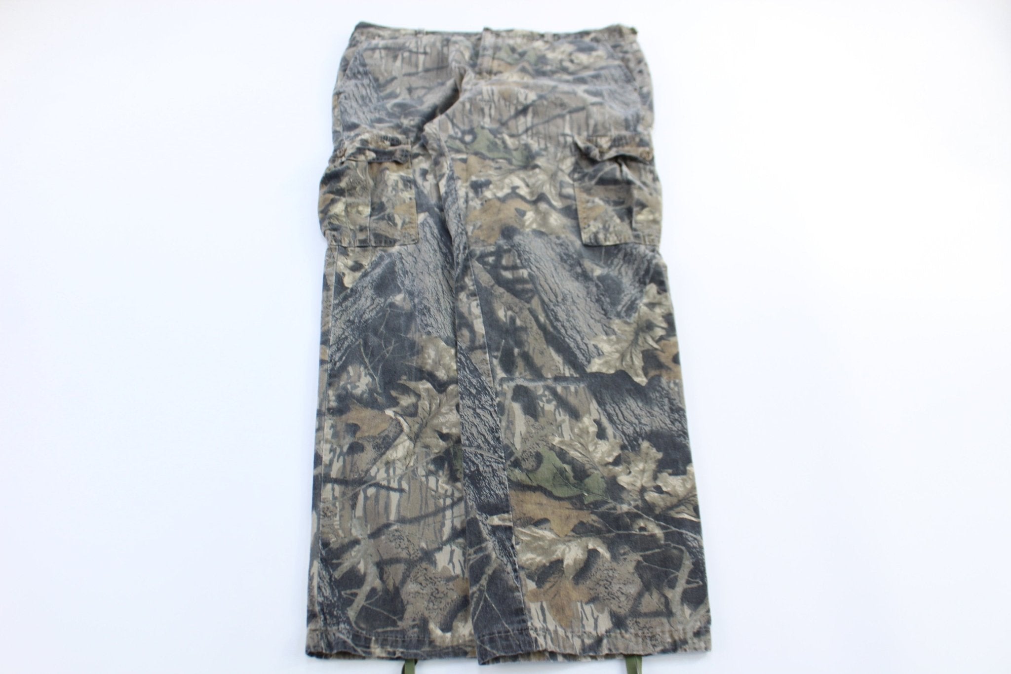 Vintage Mossy Oak Camo Cargo Pants - ThriftedThreads.com