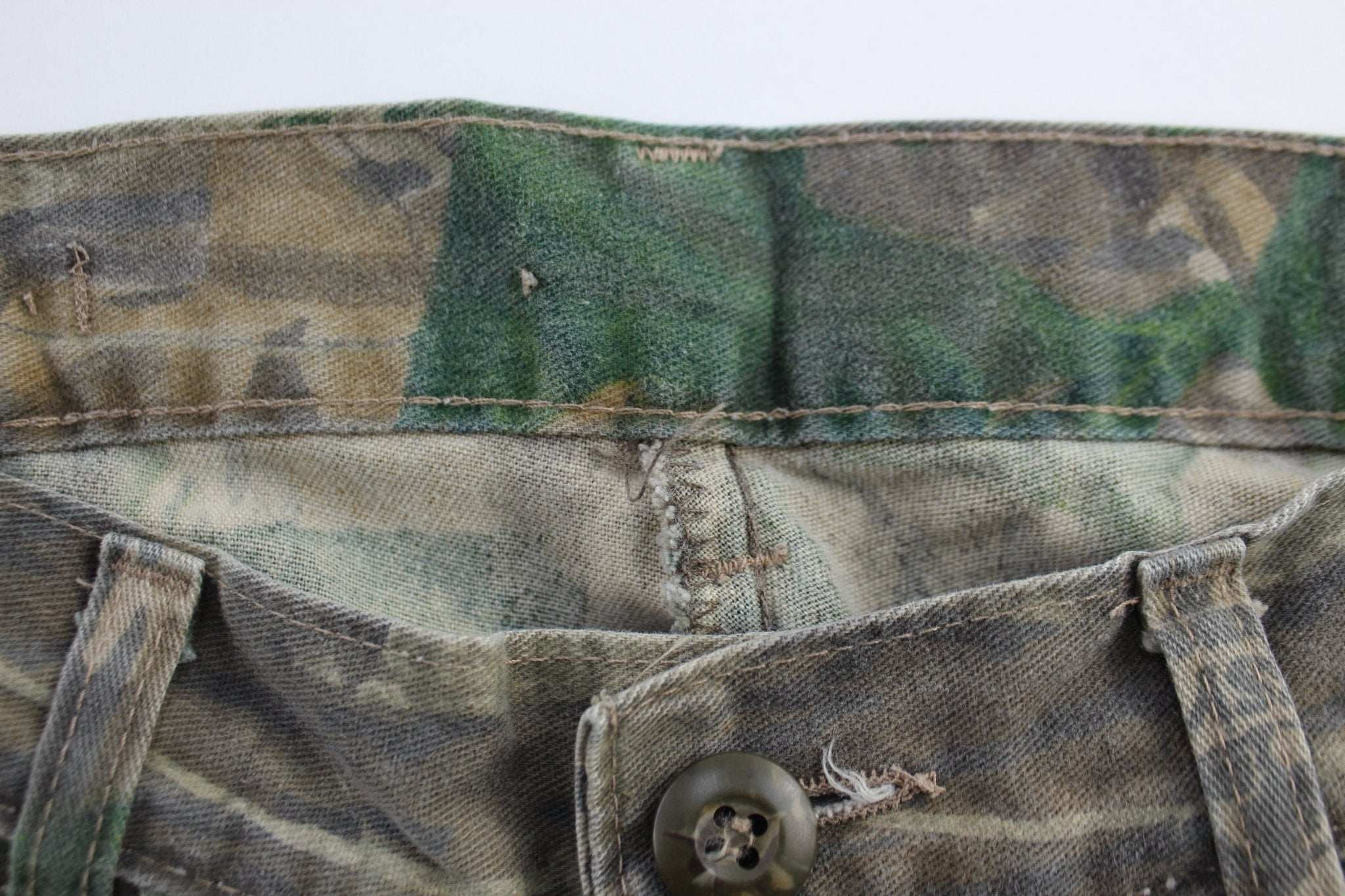 Vintage Mossy Oak Camo Pants - ThriftedThreads.com