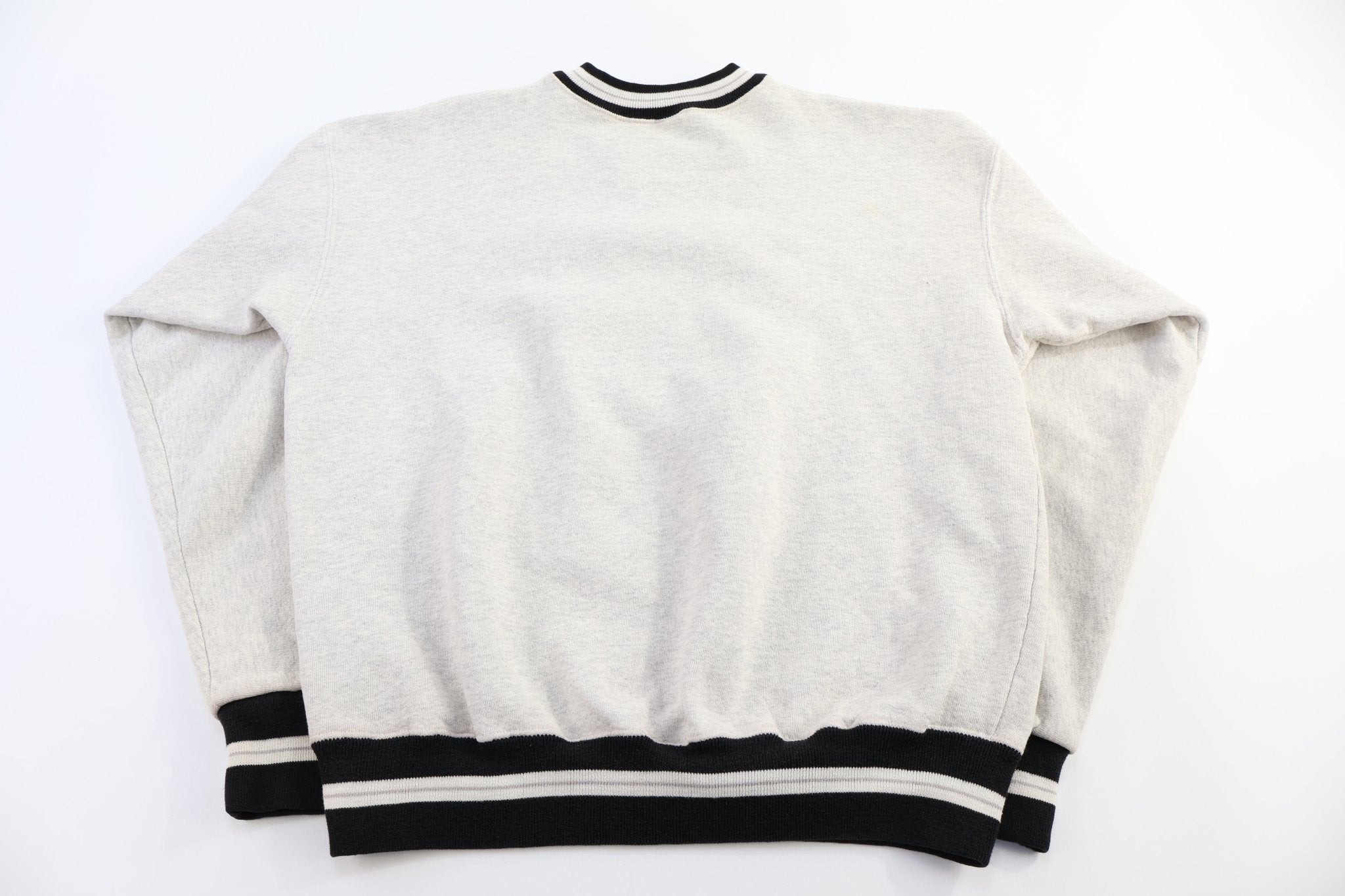 Vintage Oakland Raiders Football Sweatshirt - Sweatshirt - Thrifted Threads
