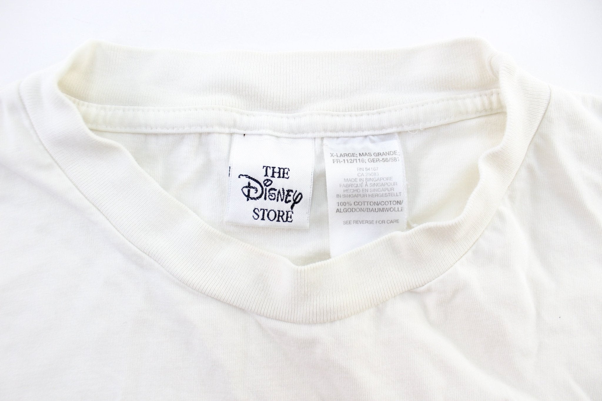 Vintage The Disney Store Embroidered Winnie the Pooh T-Shirt - ThriftedThreads.com