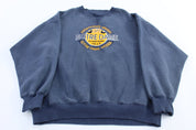 Vintage University of Notre Dame Fightin' Irish Embroidered sweatshirt - ThriftedThreads.com