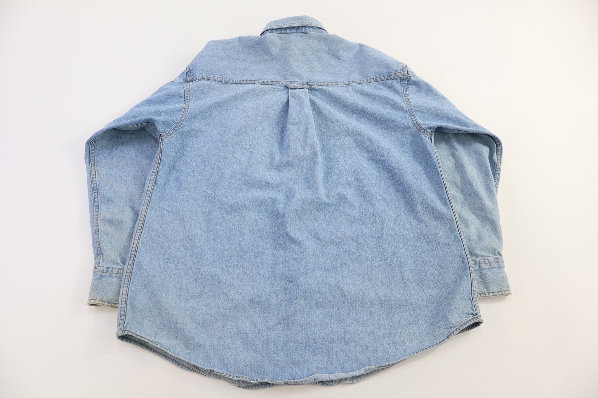 Warner Bro's Studio Store Wile E. Coyote LS Button Down - Button Ups/Downs - Thrifted Threads